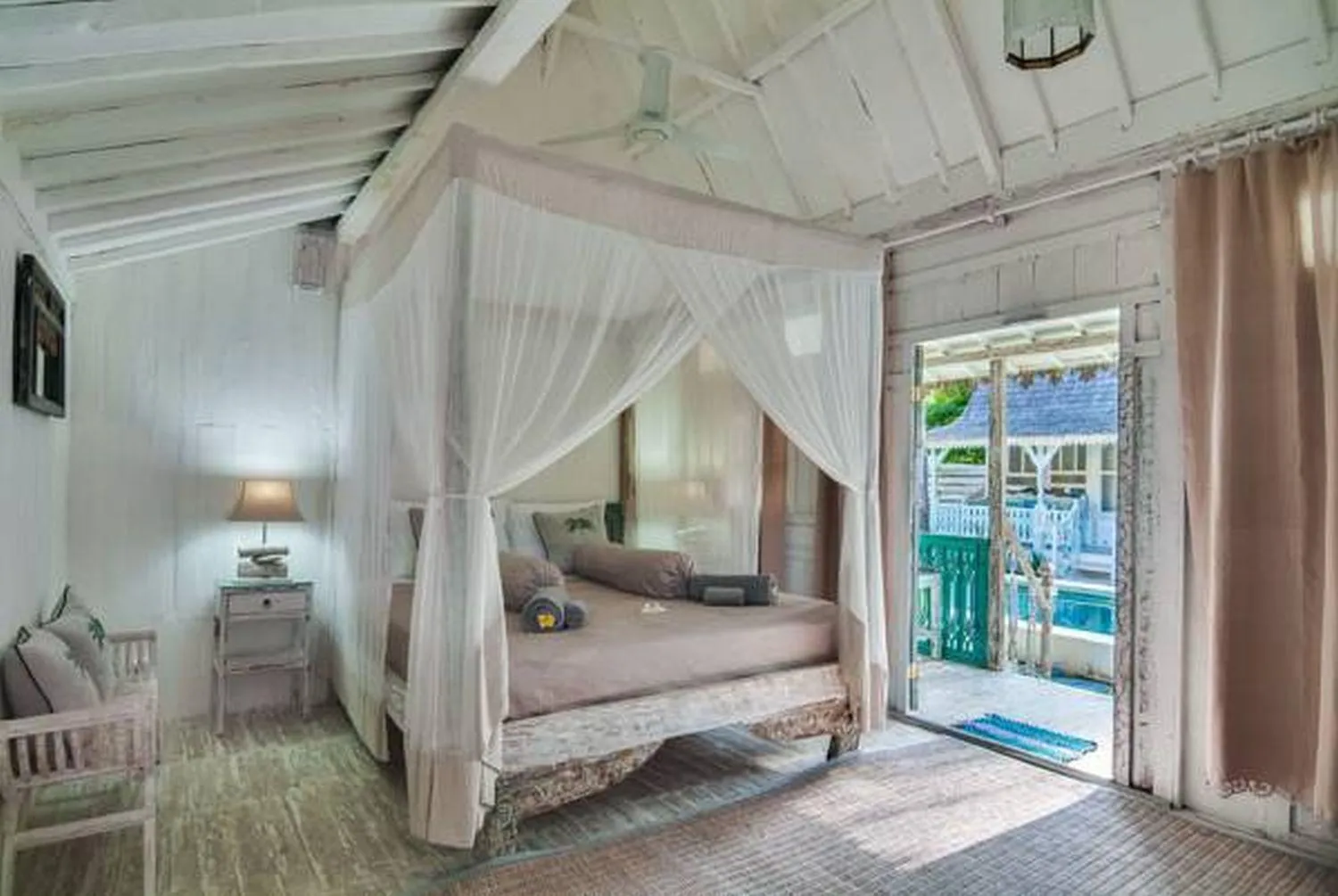 Bed in Palmeto Village