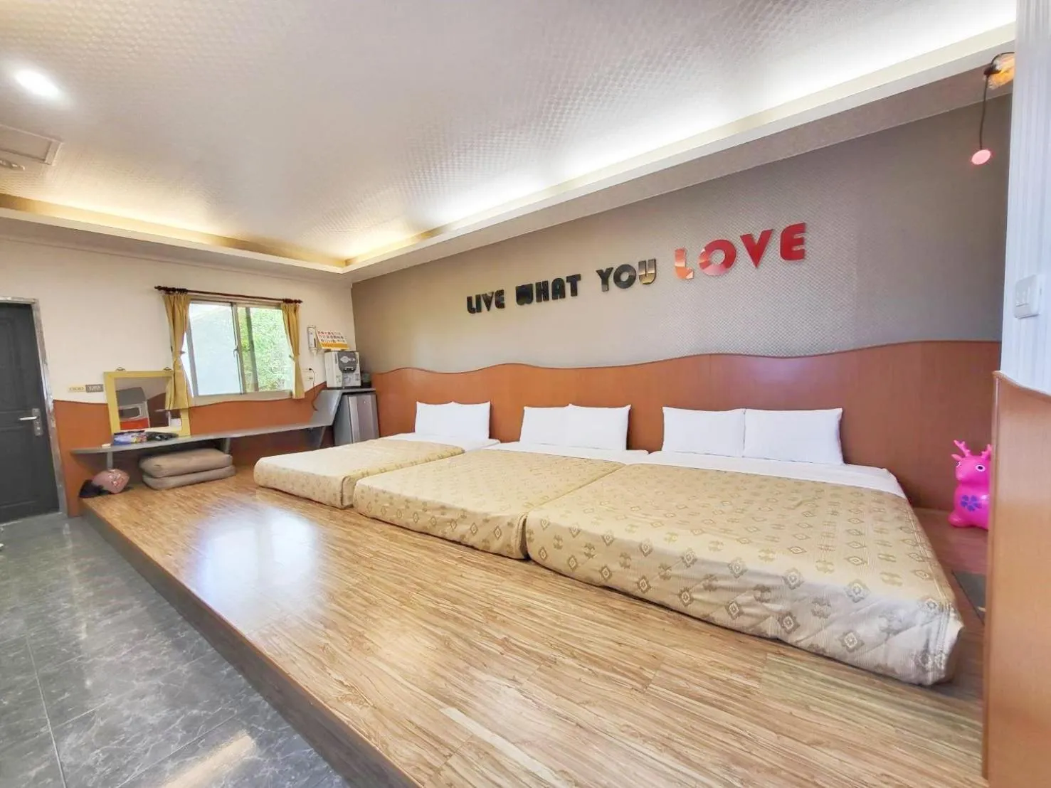 Bed in Xing Ji Bungalow