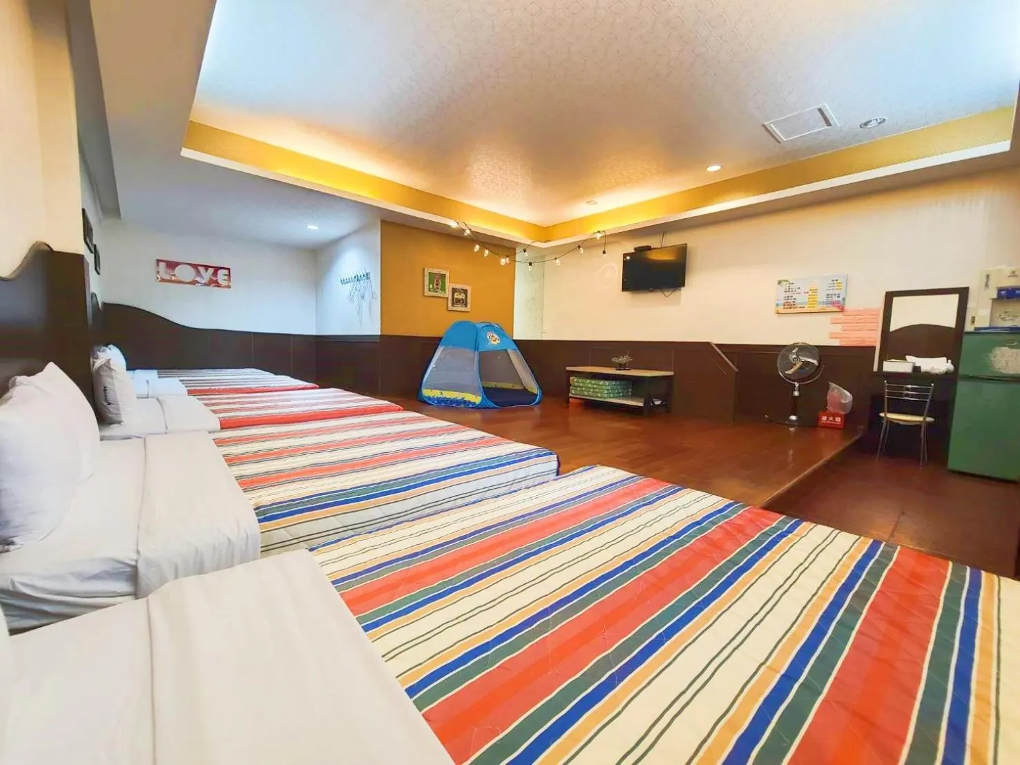 Bed in Xing Ji Bungalow