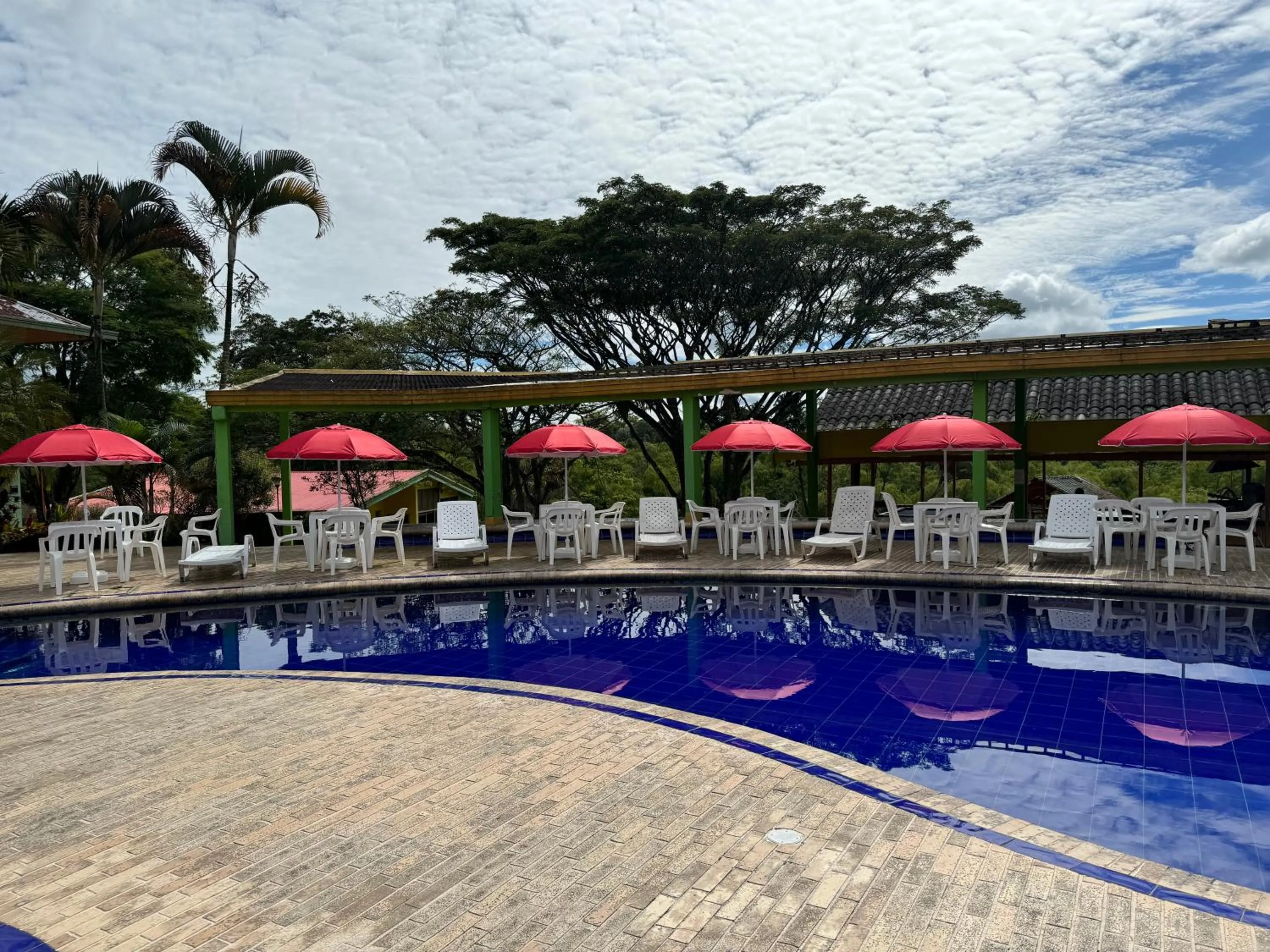 Pool view in Ecohotel La Casona Pereira