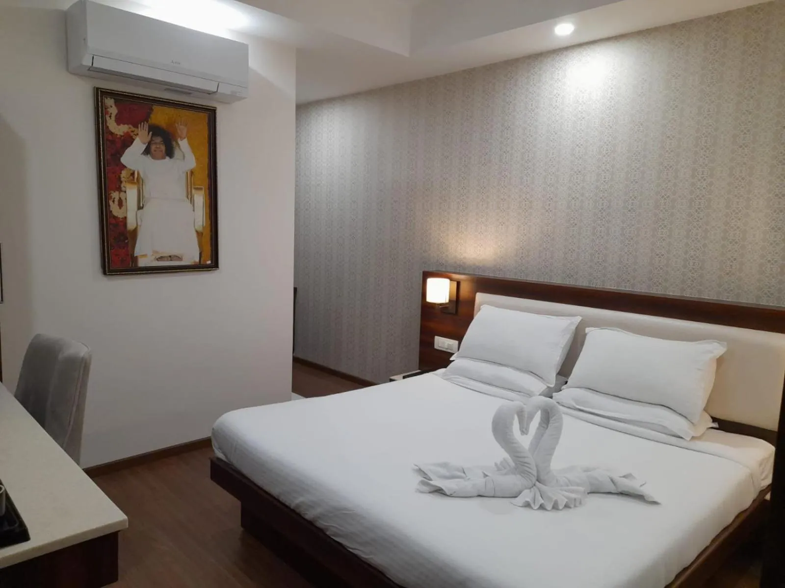 Bed in Sai Maa Hotel & Residency
