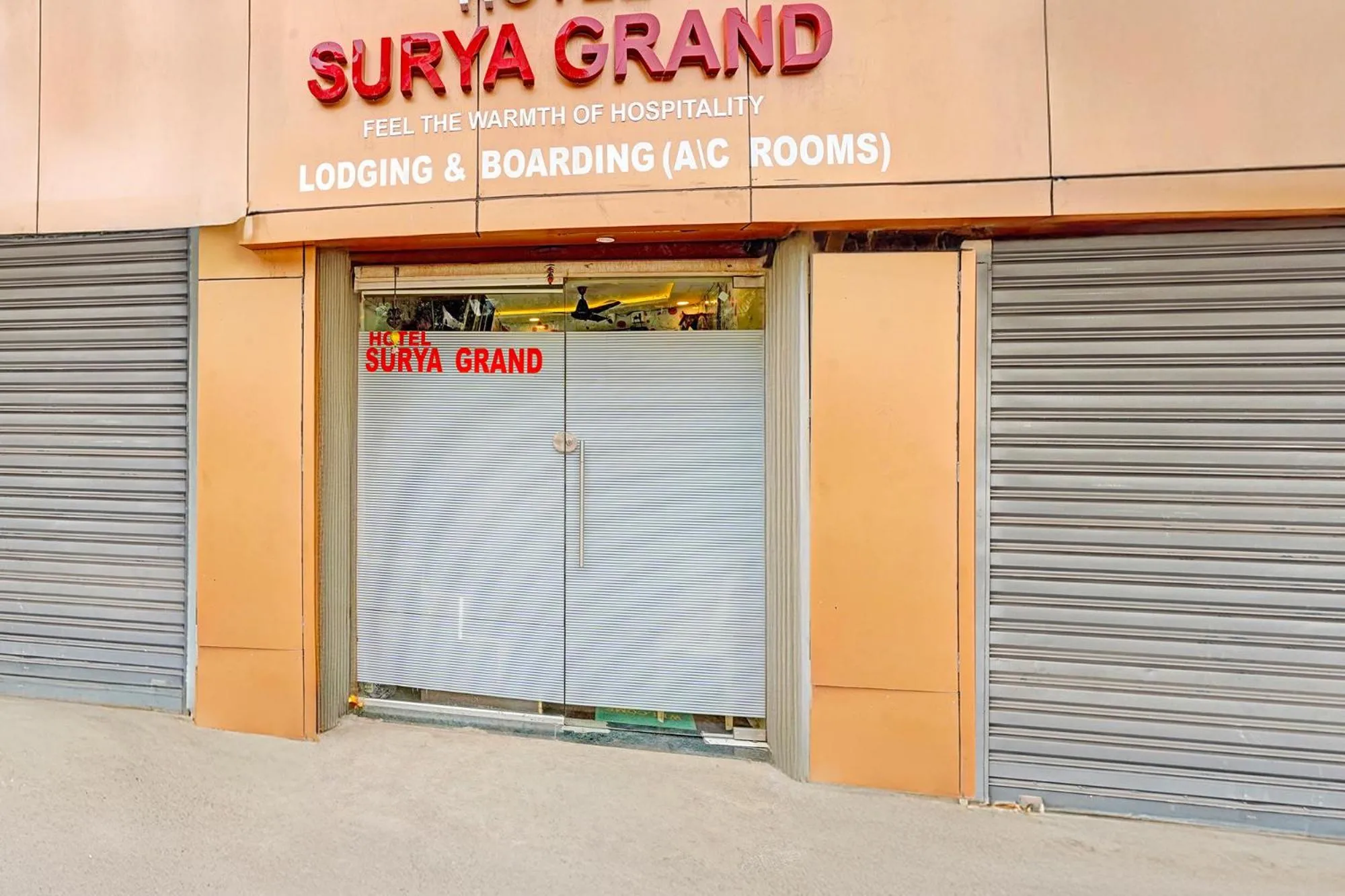 Facade/entrance in Via Surya Grand