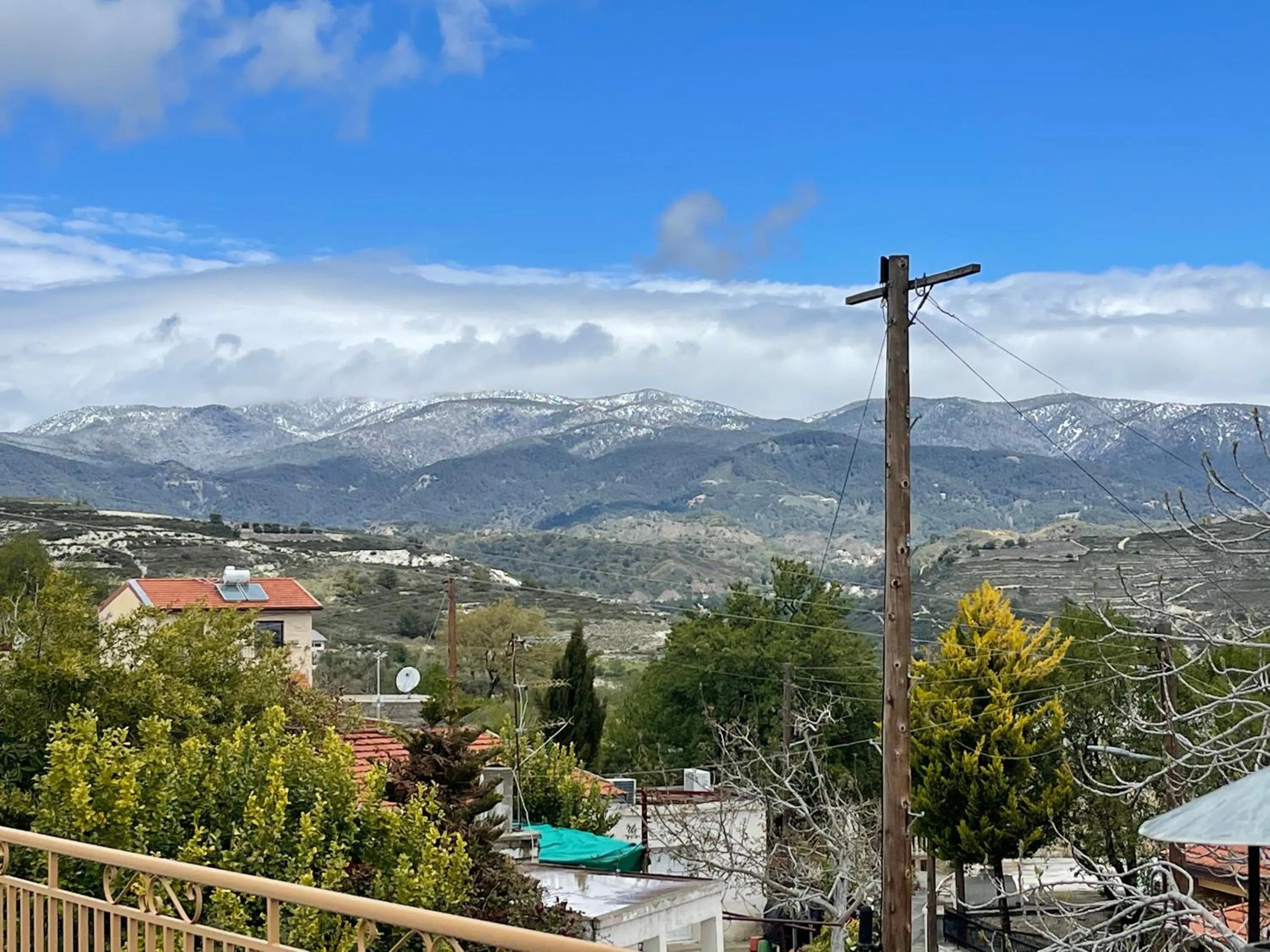Mountain view in Omodos Village Houses