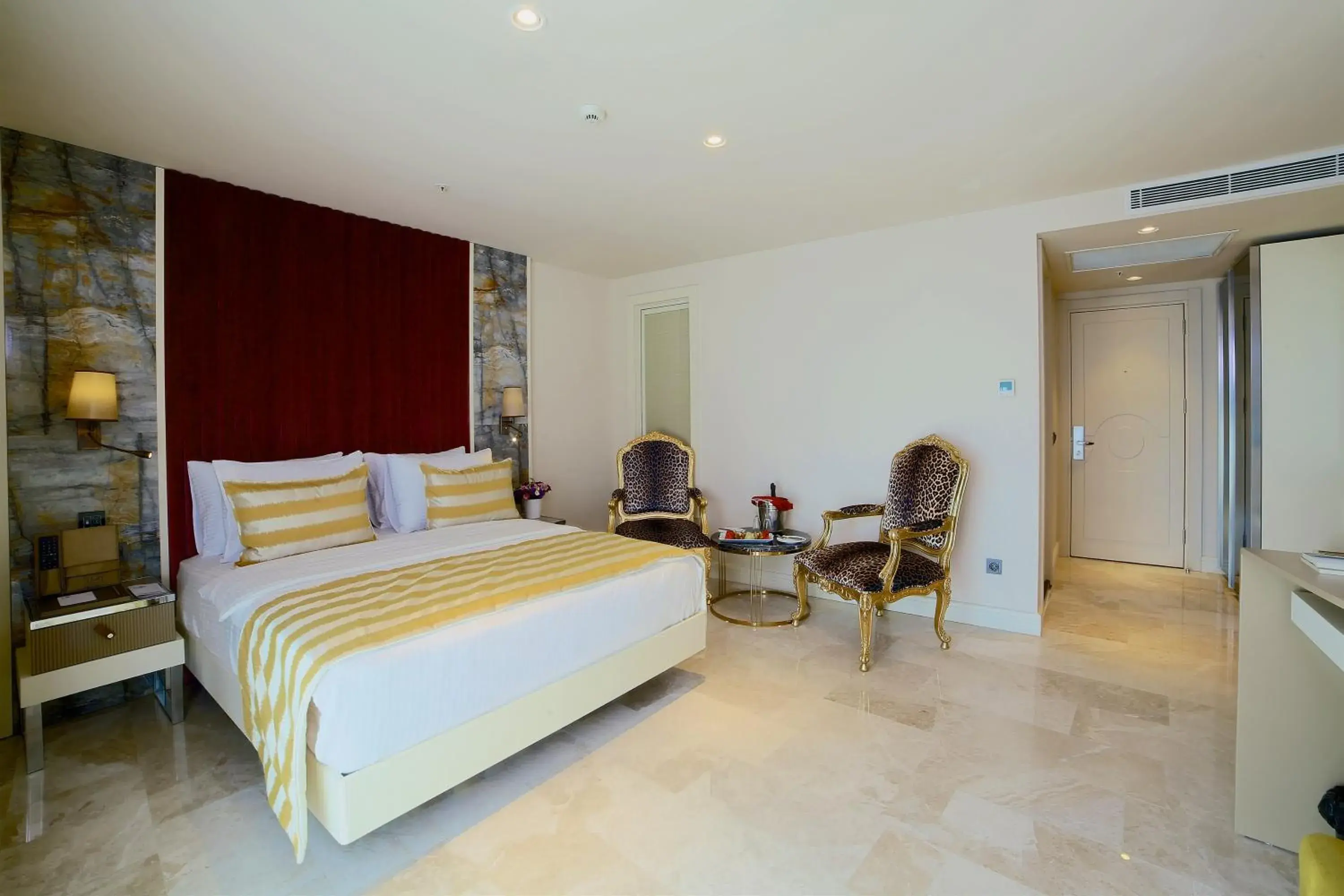 Family Room in Icon Hotel Taksim Family Room in Icon Hotel Taksim