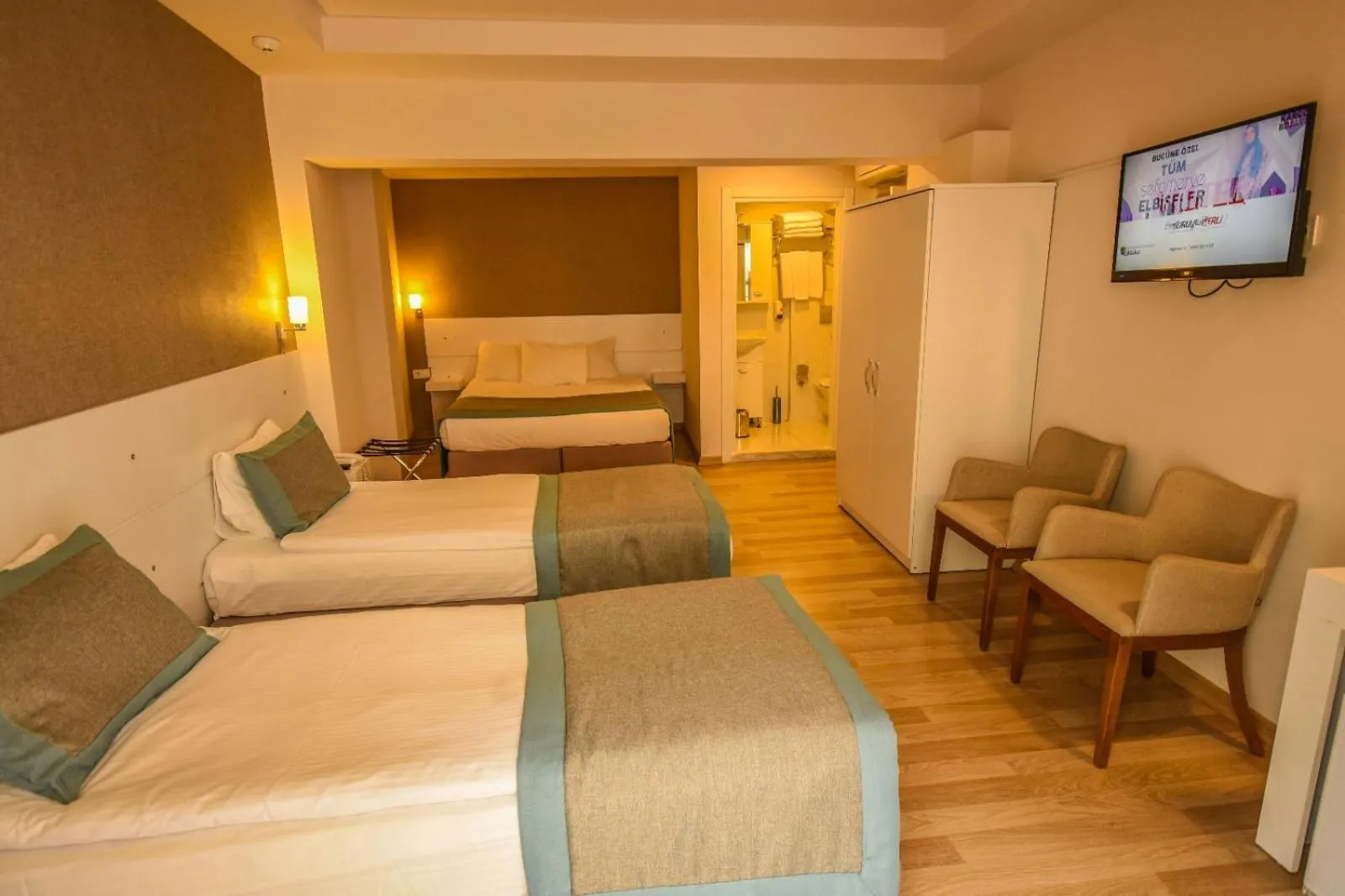 Photo of the whole room, Bed in ParionHouse Hotel