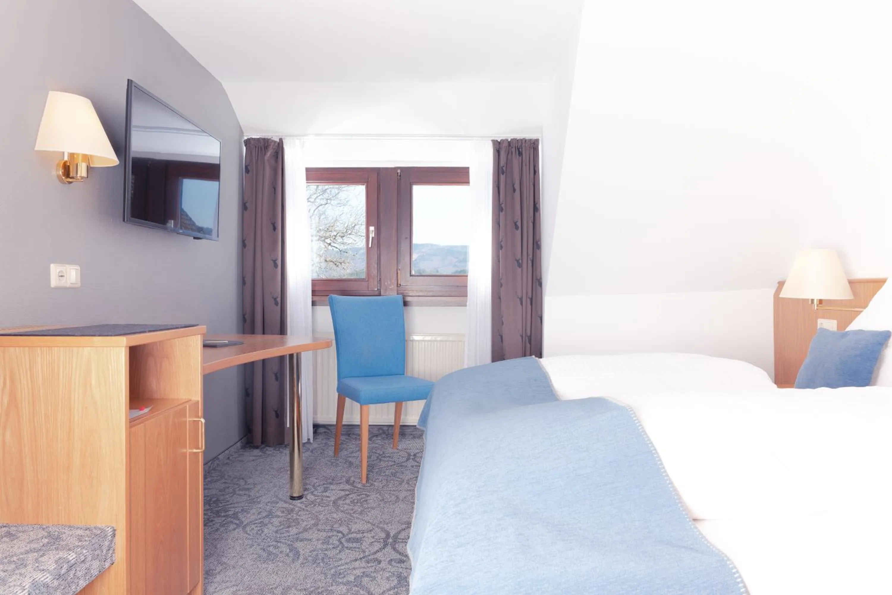 TV and multimedia, Bed in Genusshotel Hirschen - Erholung im Grünen (Südschwarzwald)