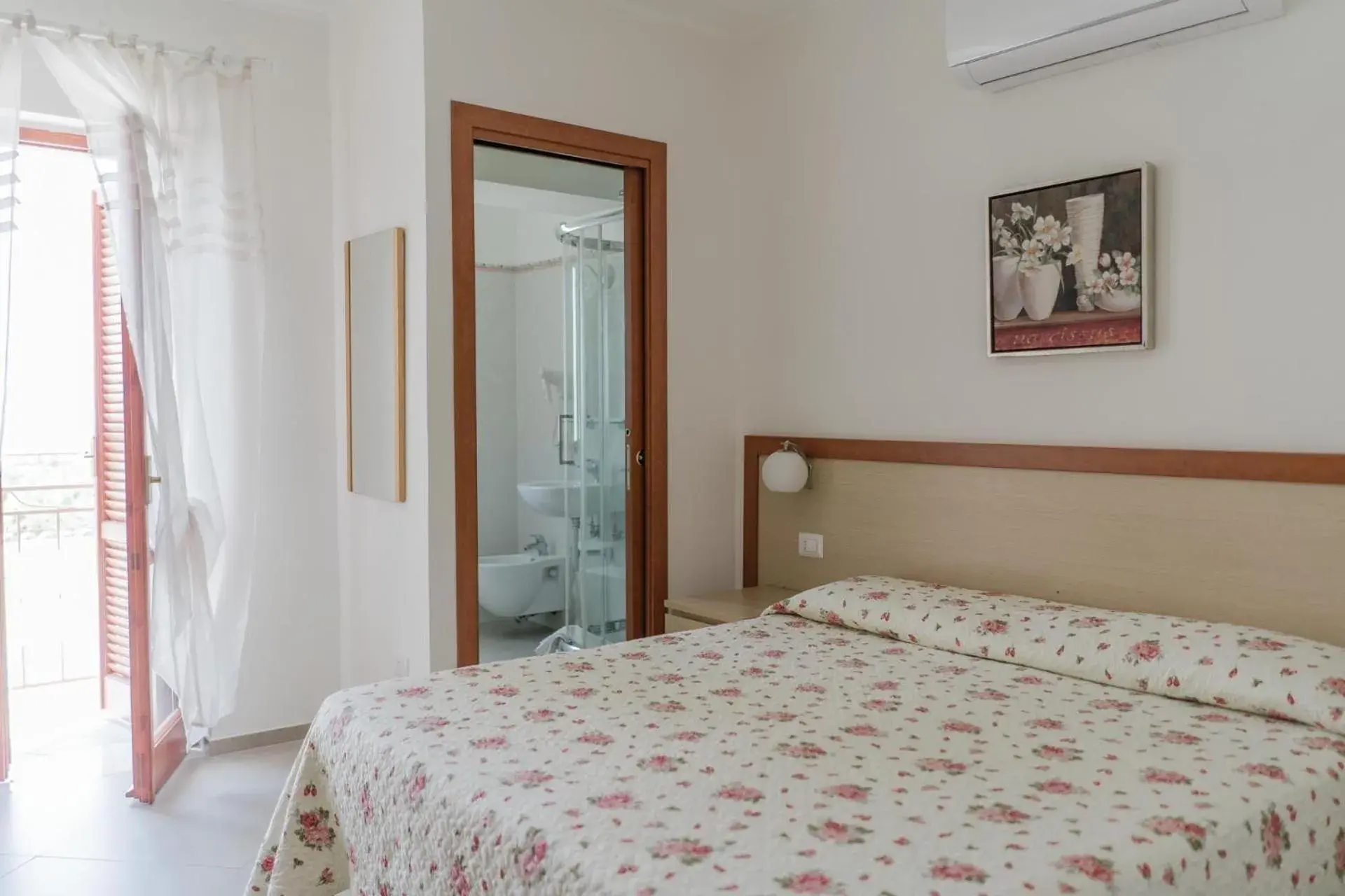 Double Room in Hotel Santa Rosalia Double Room in Hotel Santa Rosalia