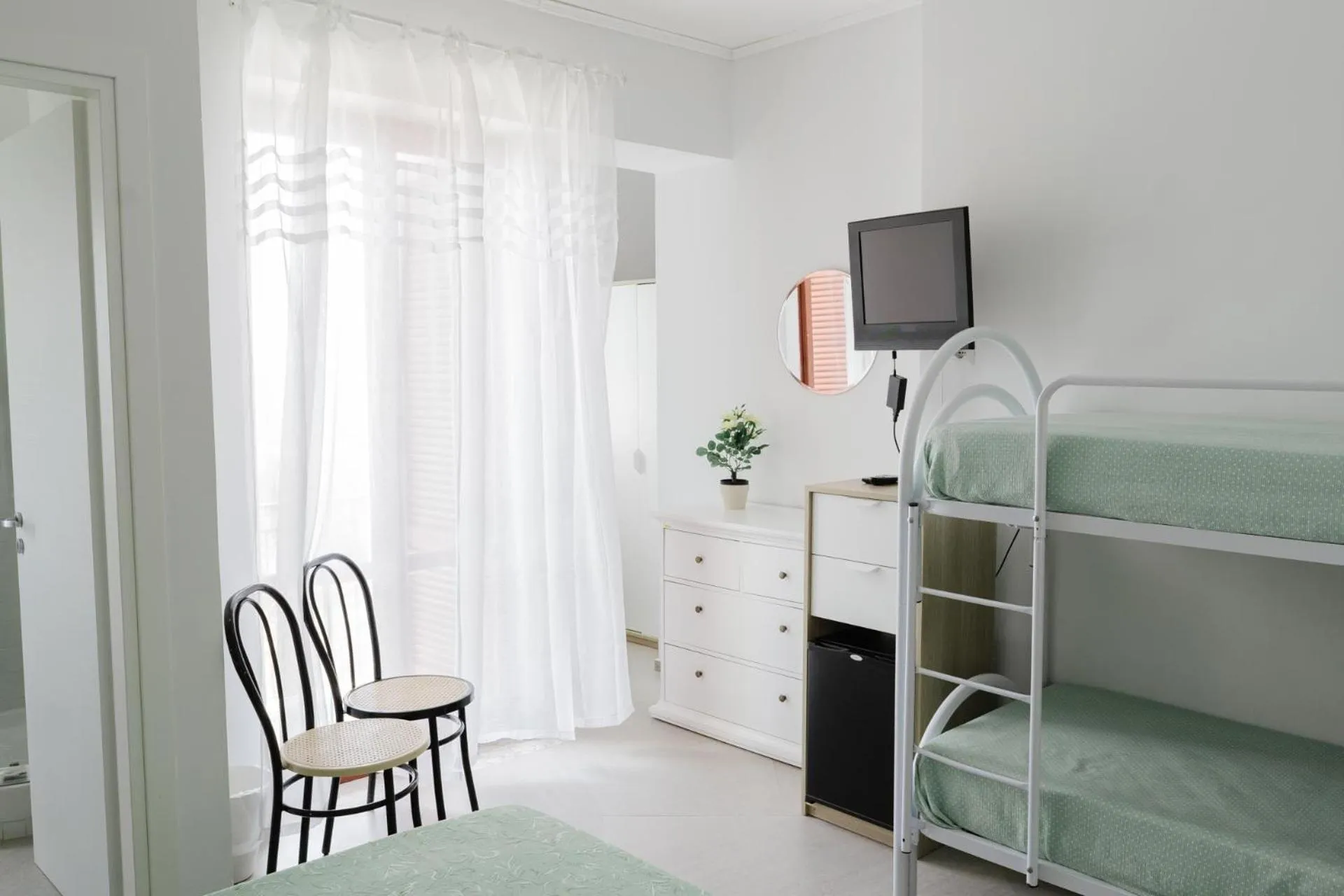 Photo of the whole room in Hotel Santa Rosalia