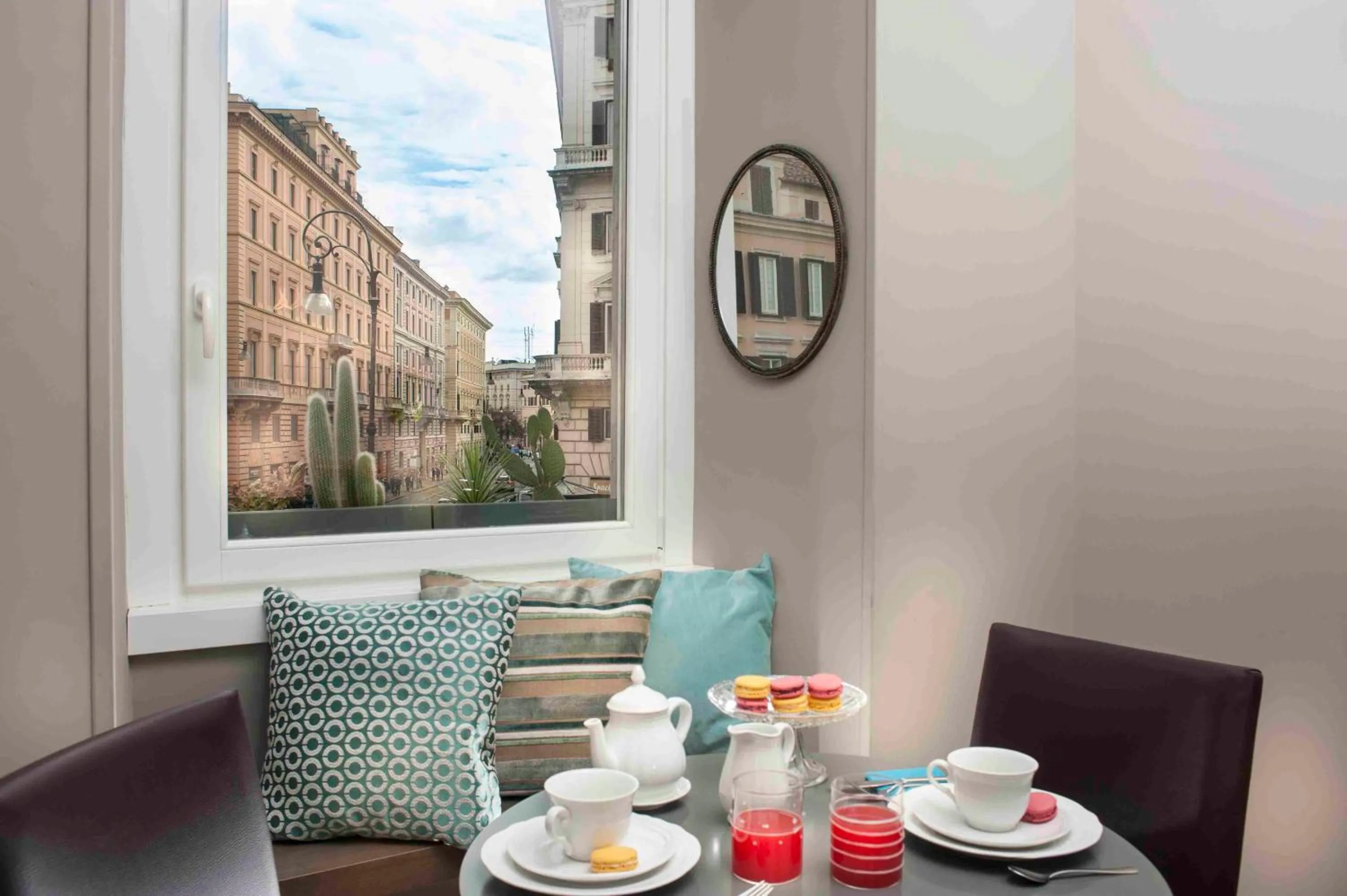 Continental breakfast in Corso Vittorio 308