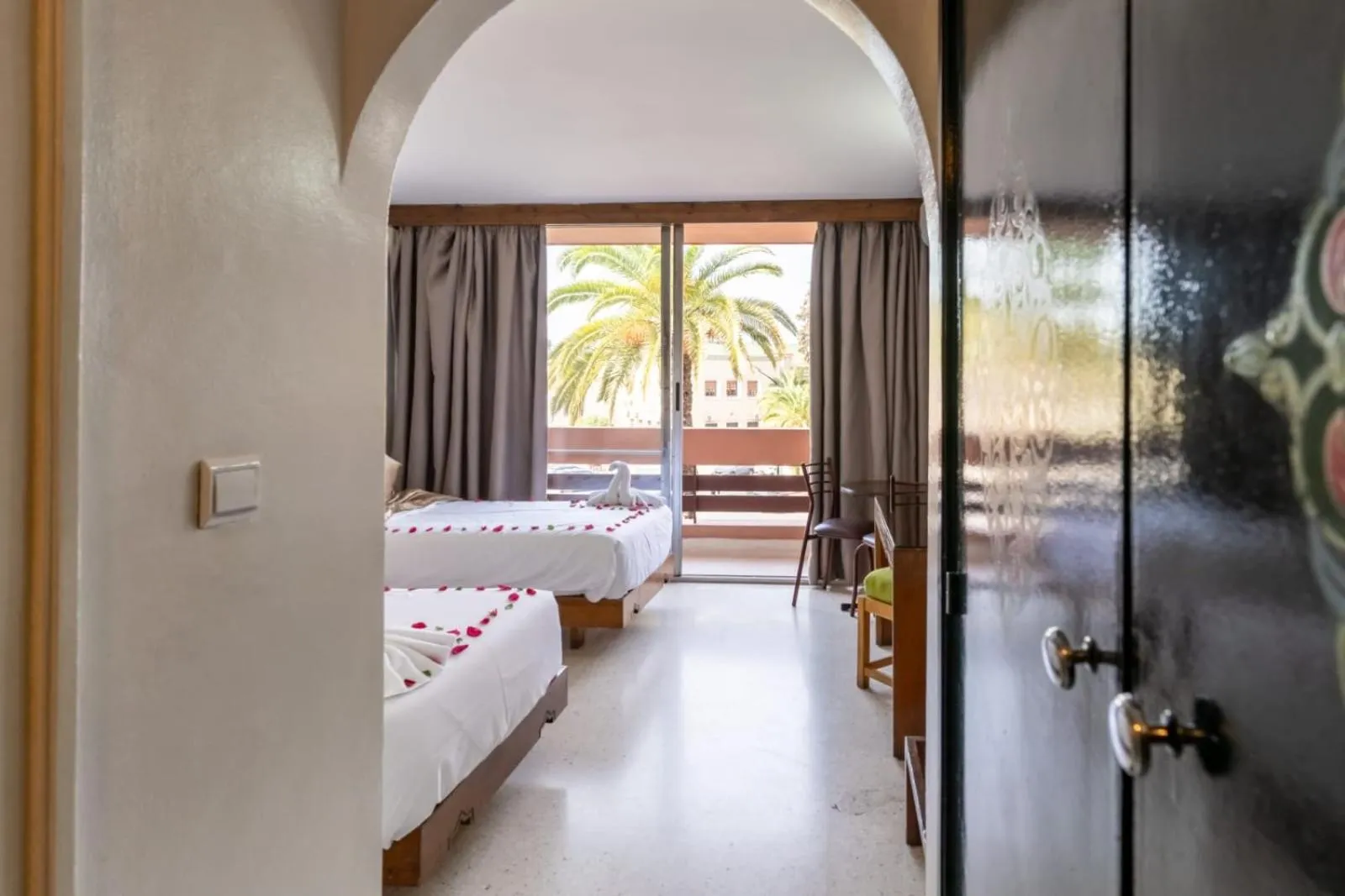 Bedroom, Bed in Hotel Le Grand Imilchil