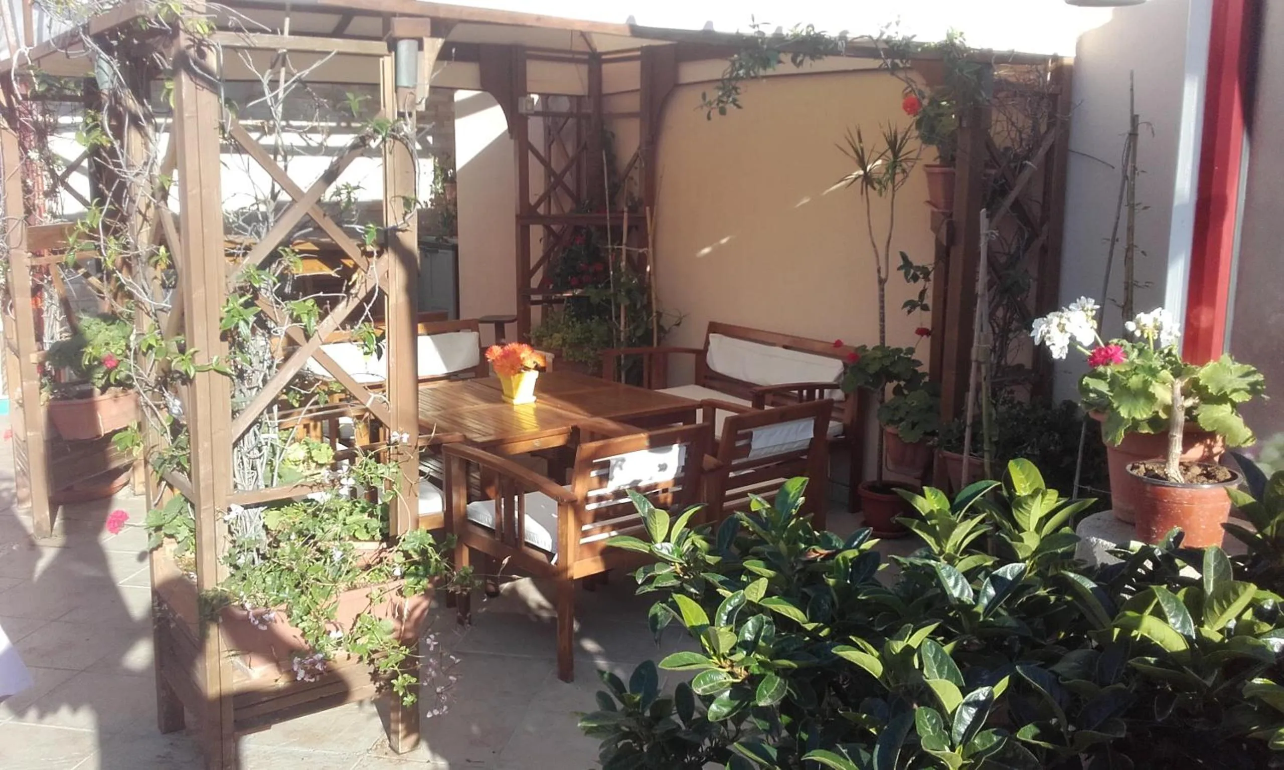 Garden view in B&B del Lungomare