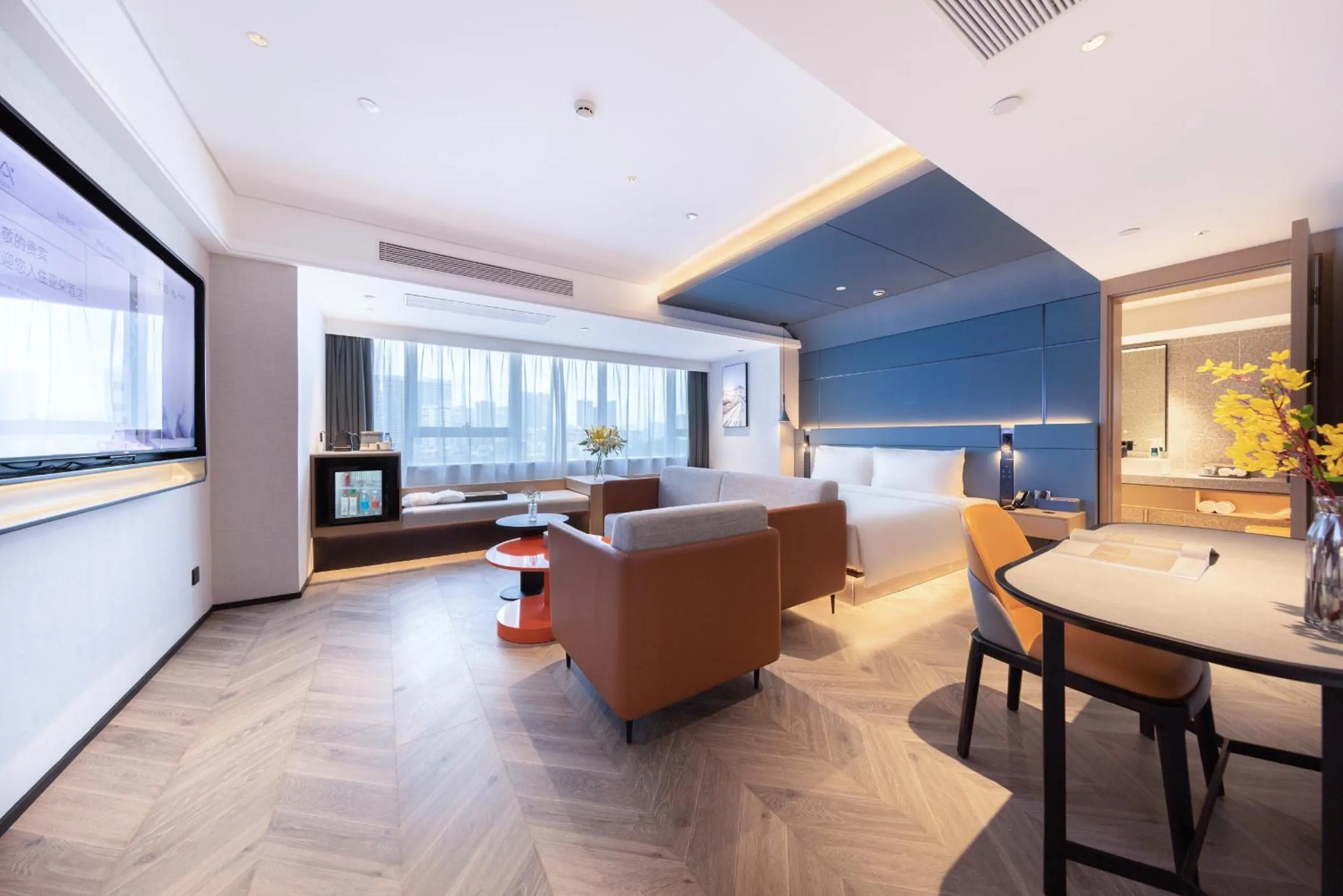 Photo of the whole room in Atour Hotel Wuhan Wuchang Zhongnan Road