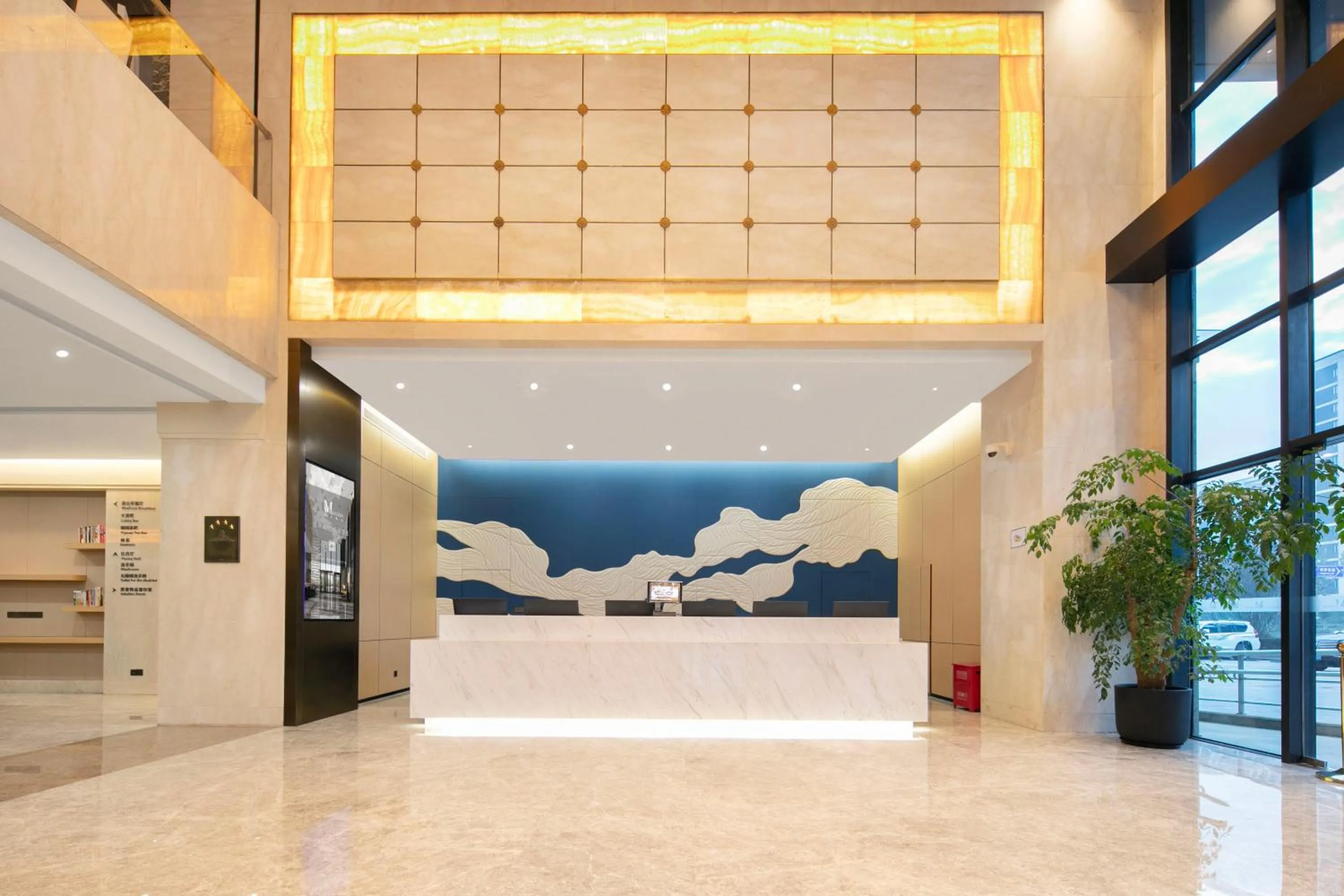 Property building in Meilun Hotel Shanghai Hongqiao Hub