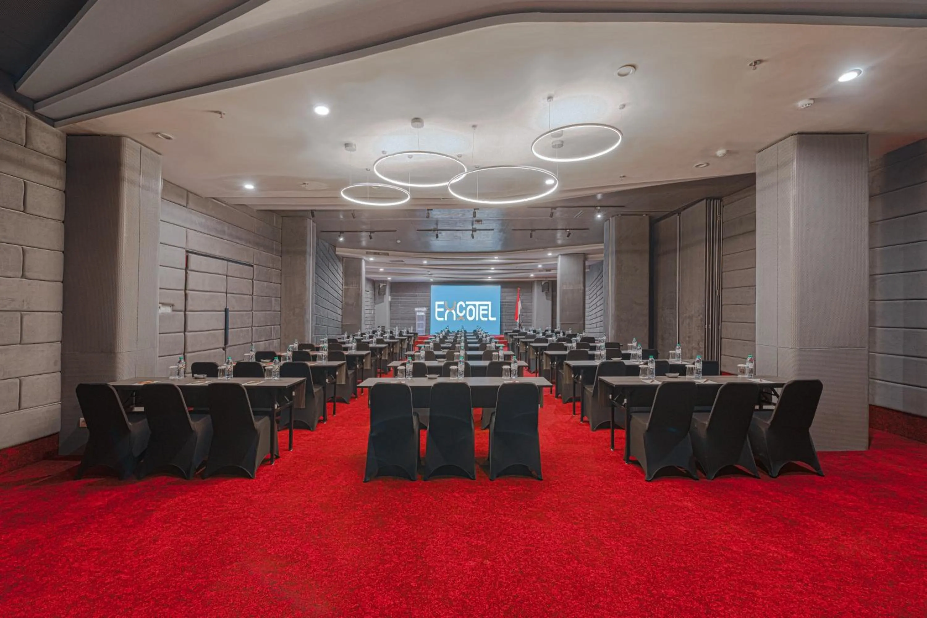 Meeting/conference room in EXCOTEL Design Hotel Surabaya