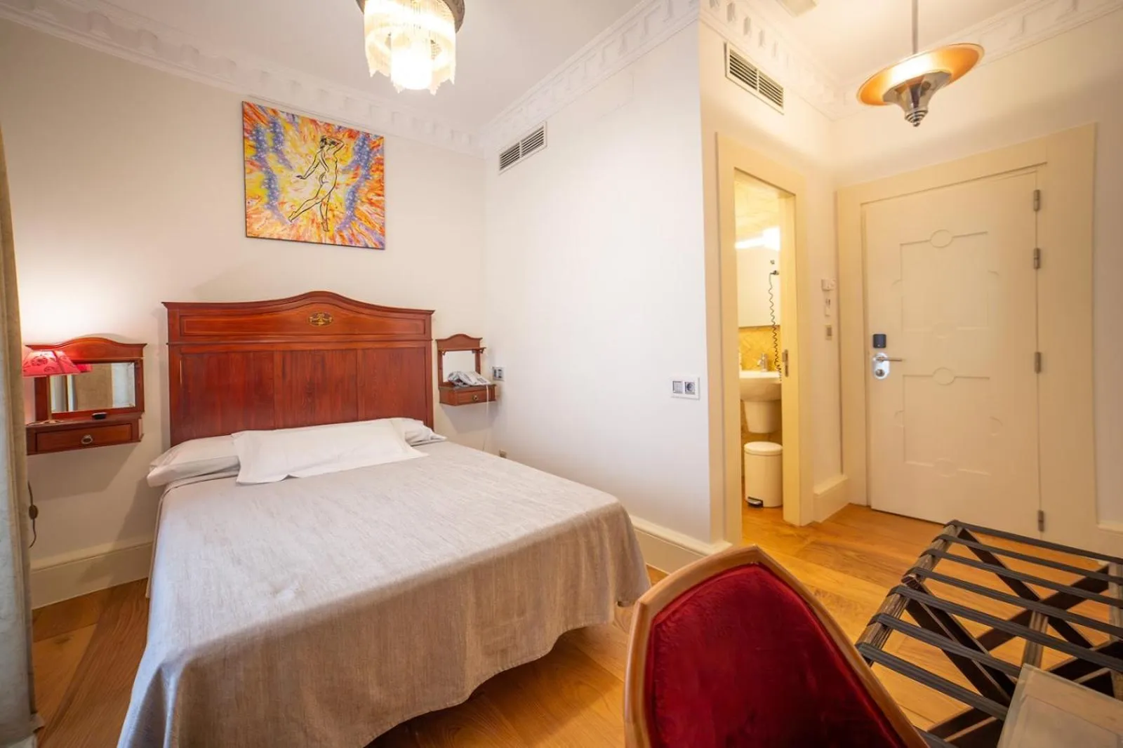 Photo of the whole room, Bed in Hotel Monumento Pazo de Orbán