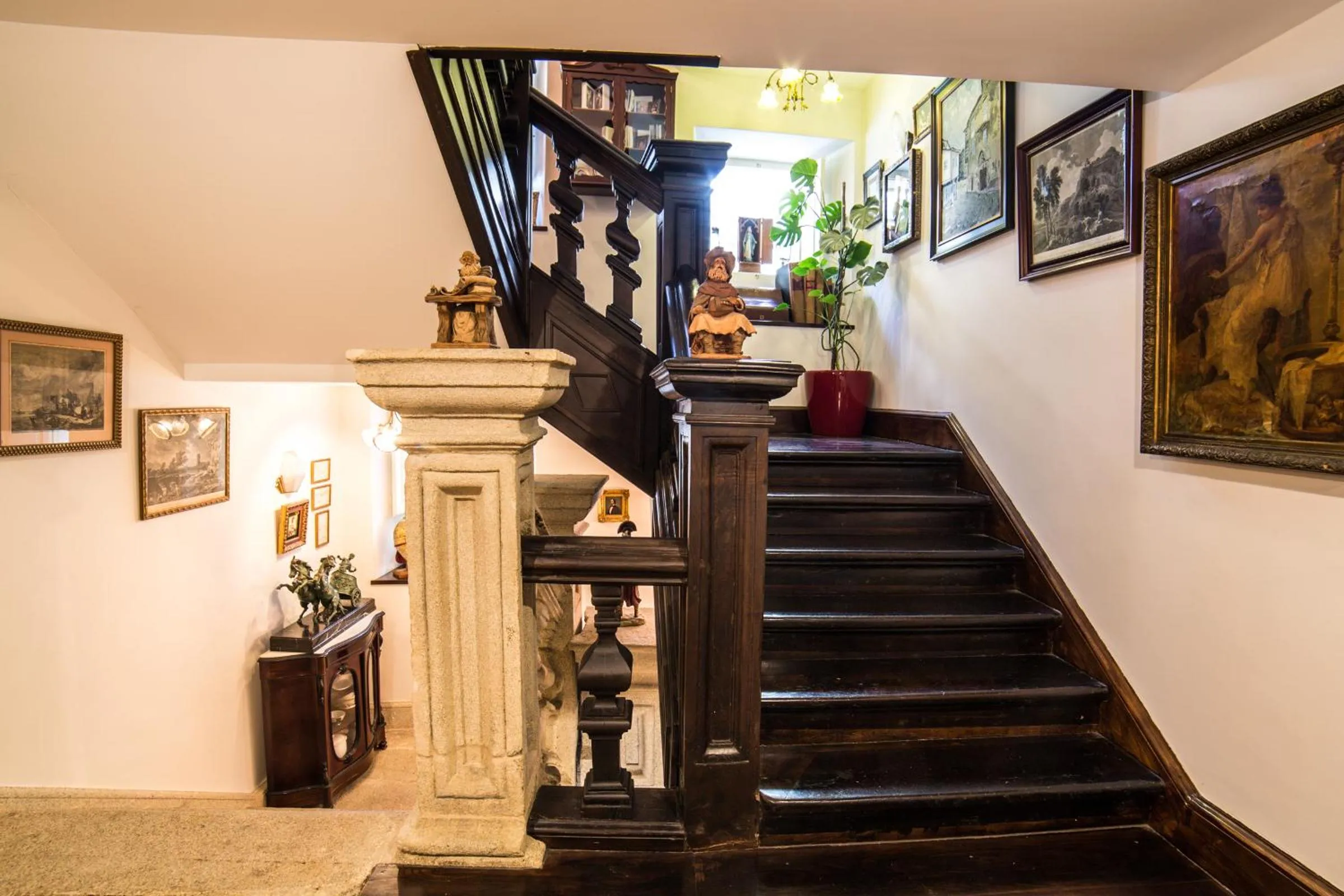 Decorative detail in Hotel Monumento Pazo de Orbán