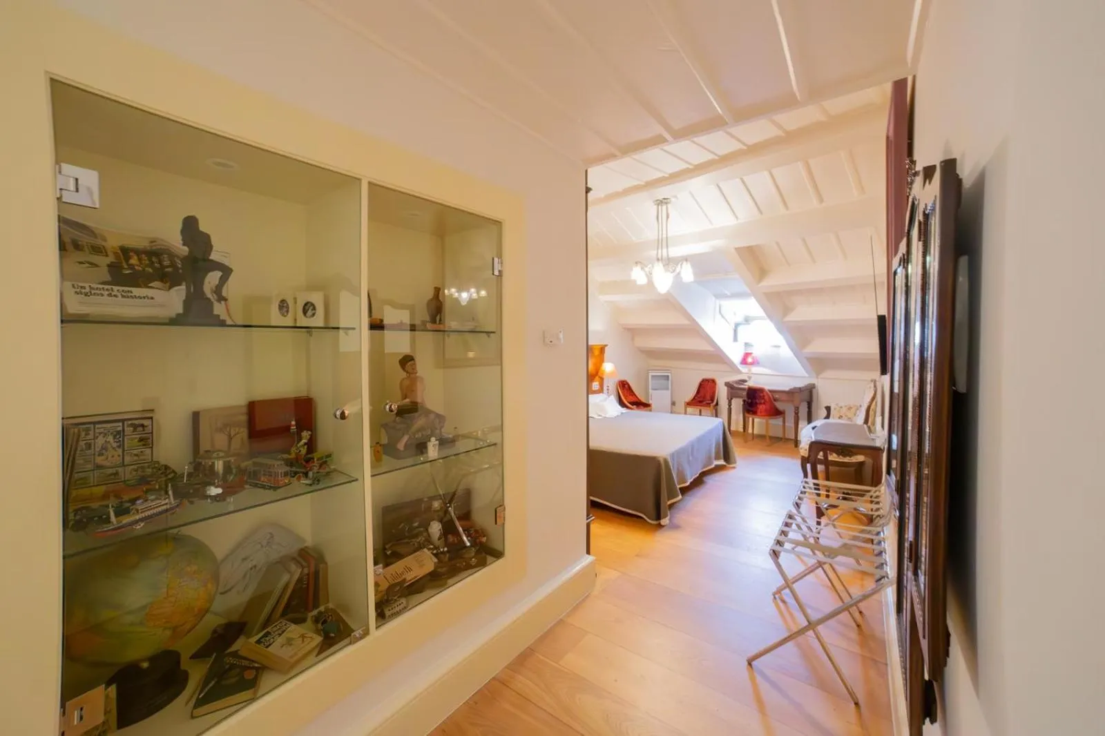 Bedroom in Hotel Monumento Pazo de Orbán