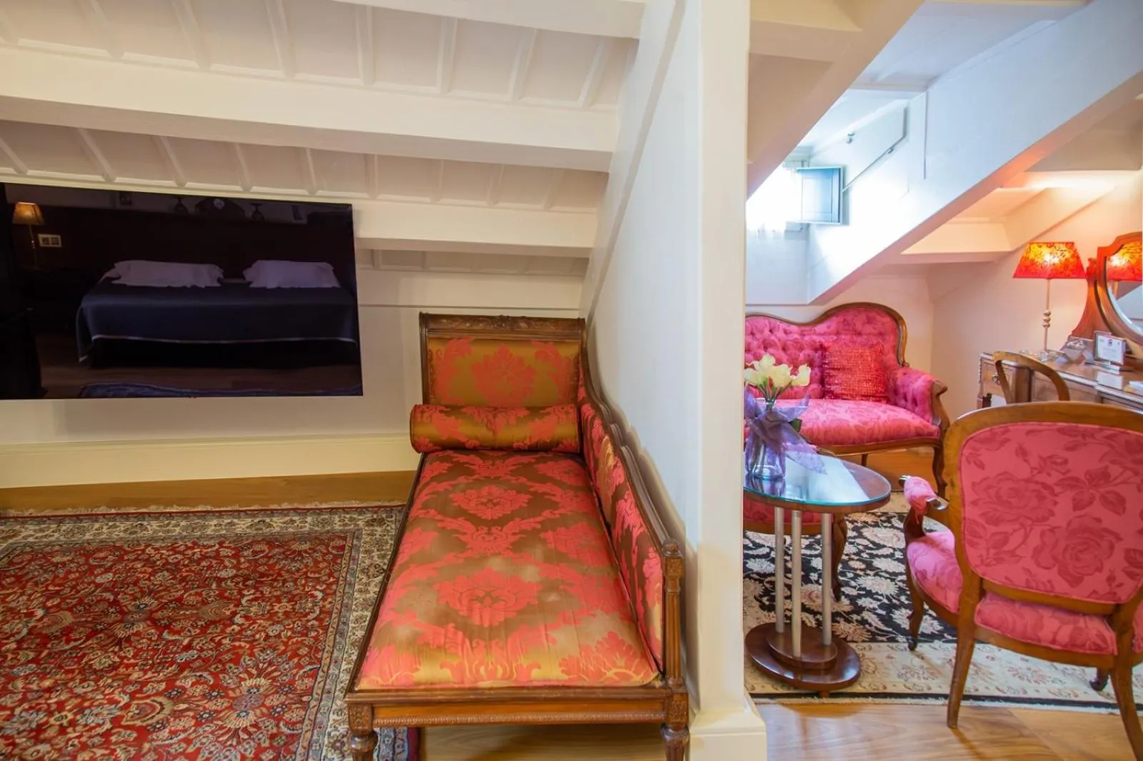 Living room in Hotel Monumento Pazo de Orbán