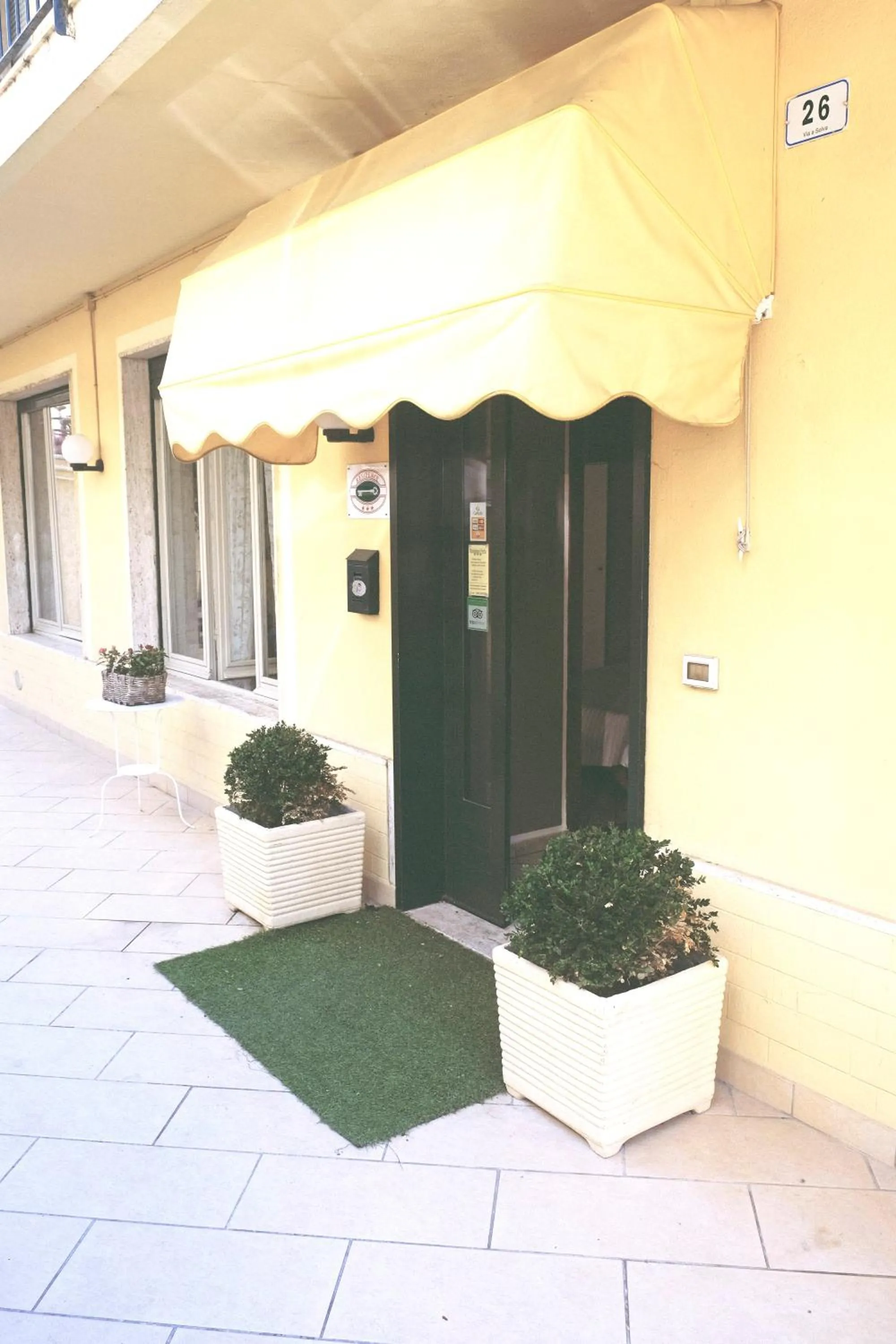 Facade/entrance in Residence Perla