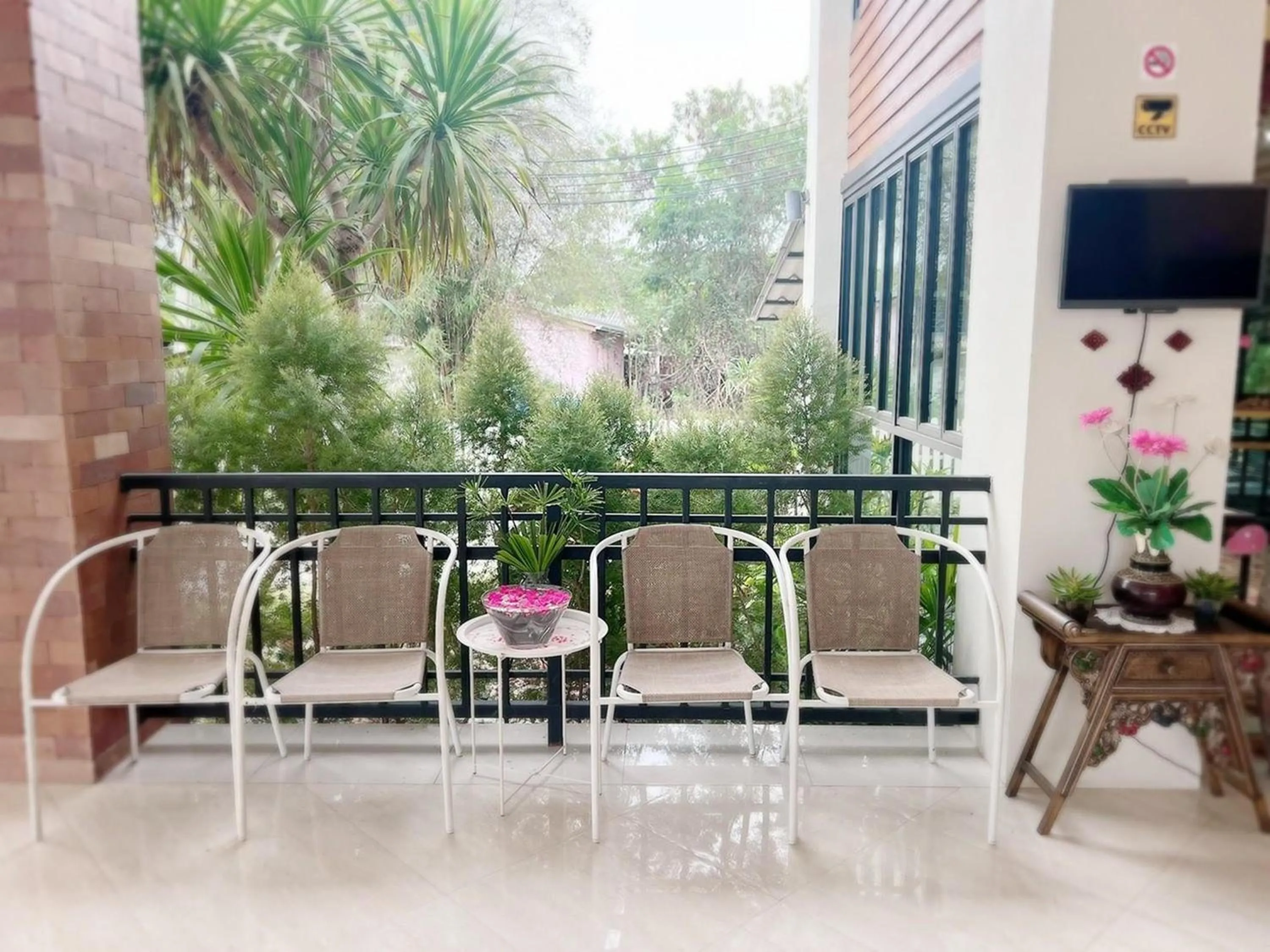 Seating area in Kokhaburi Hotel