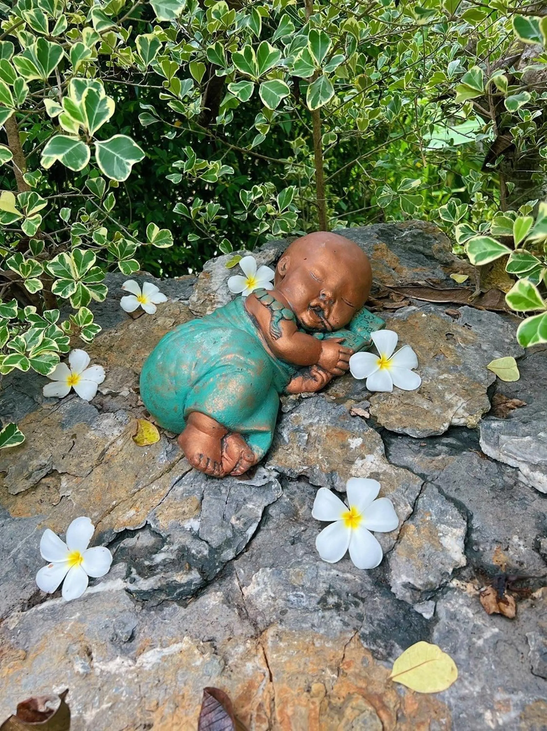 Decorative detail in Kokhaburi Hotel