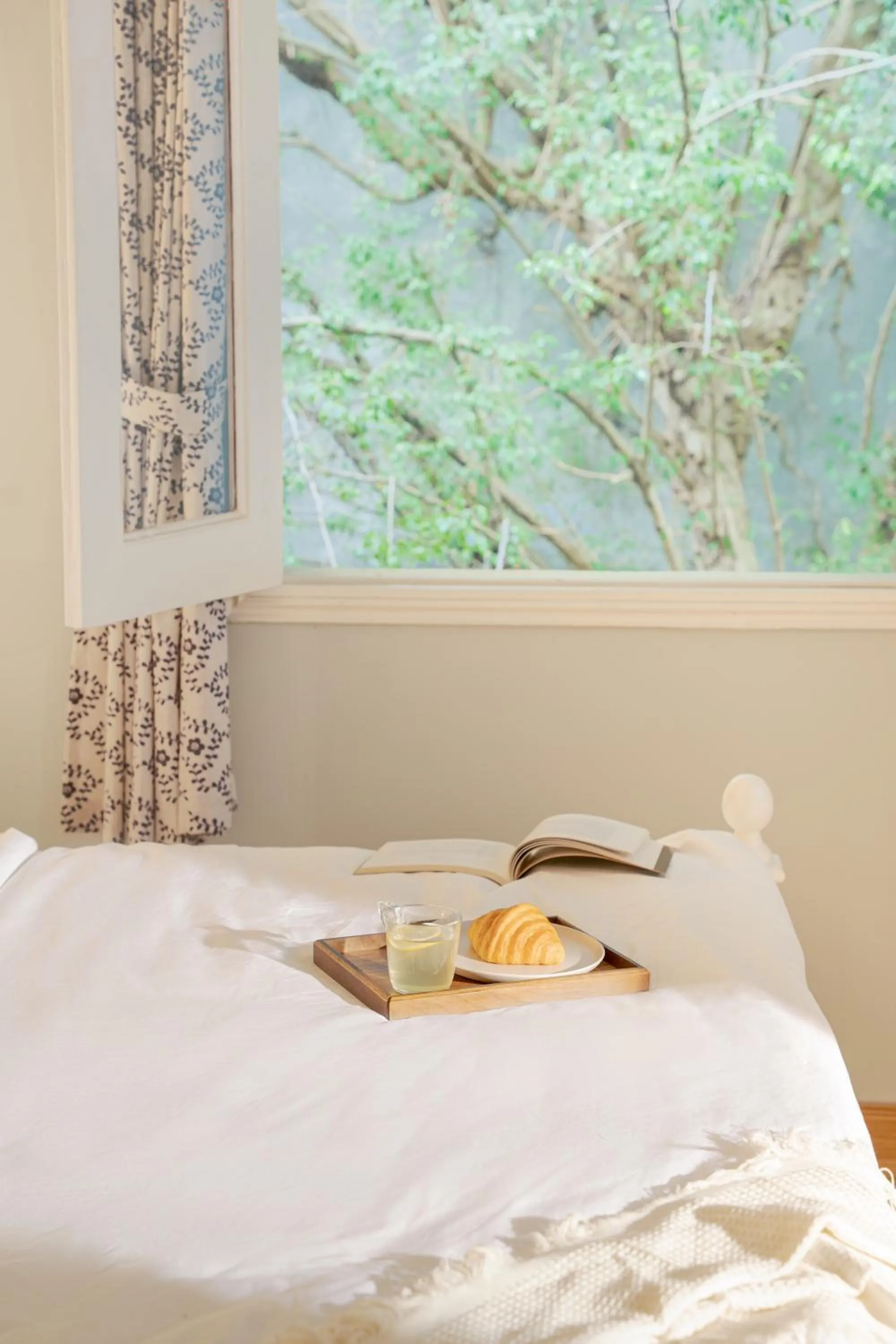 Bed in Éclectique Hanoi Homestay