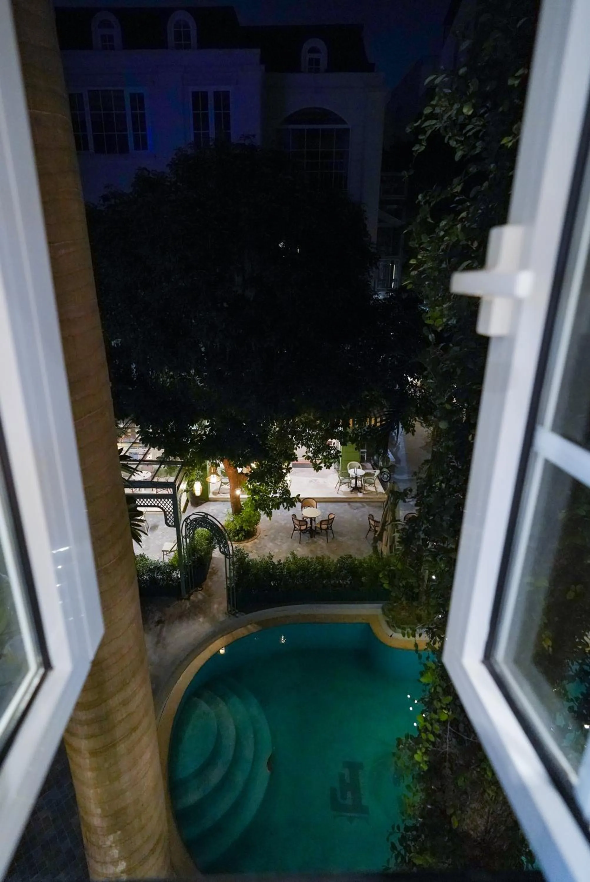 Night in Éclectique Hanoi Homestay