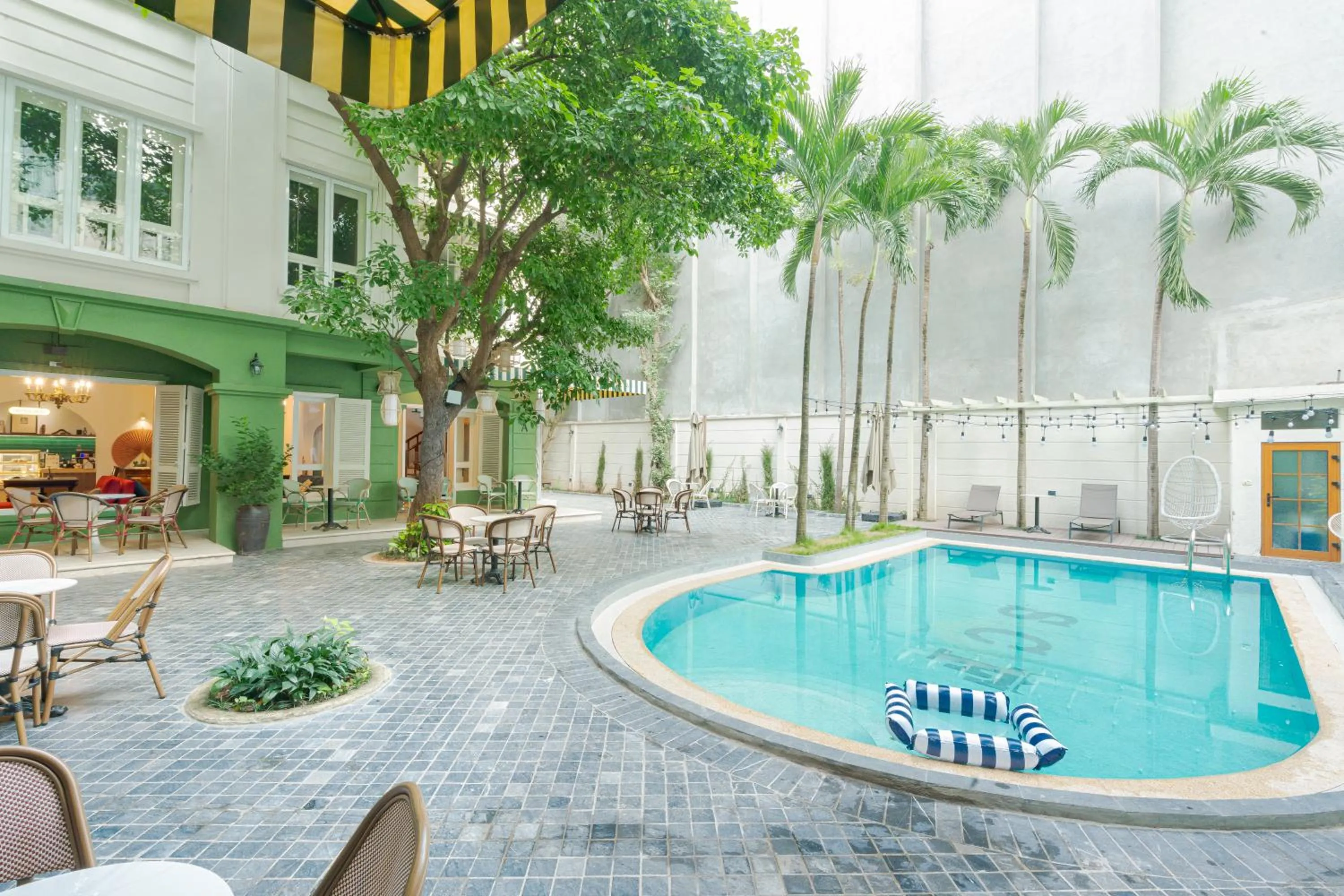 Patio in Éclectique Hanoi Homestay