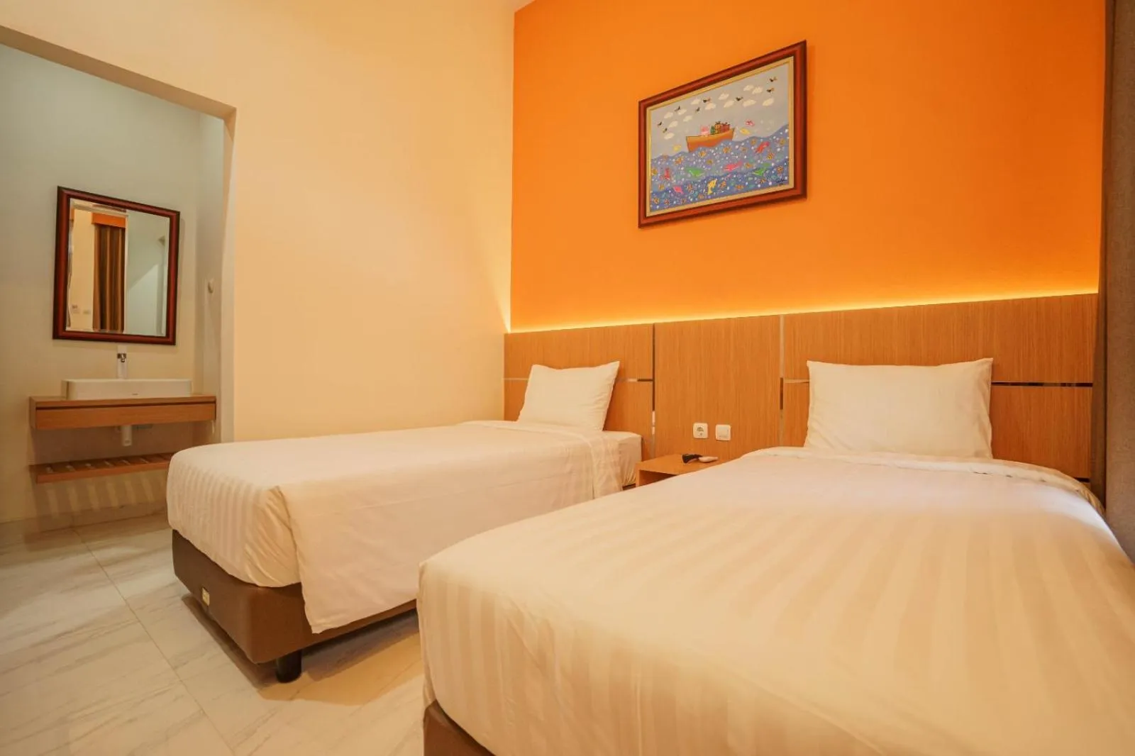 Bed in The Cabin Hotel Lovina Bali