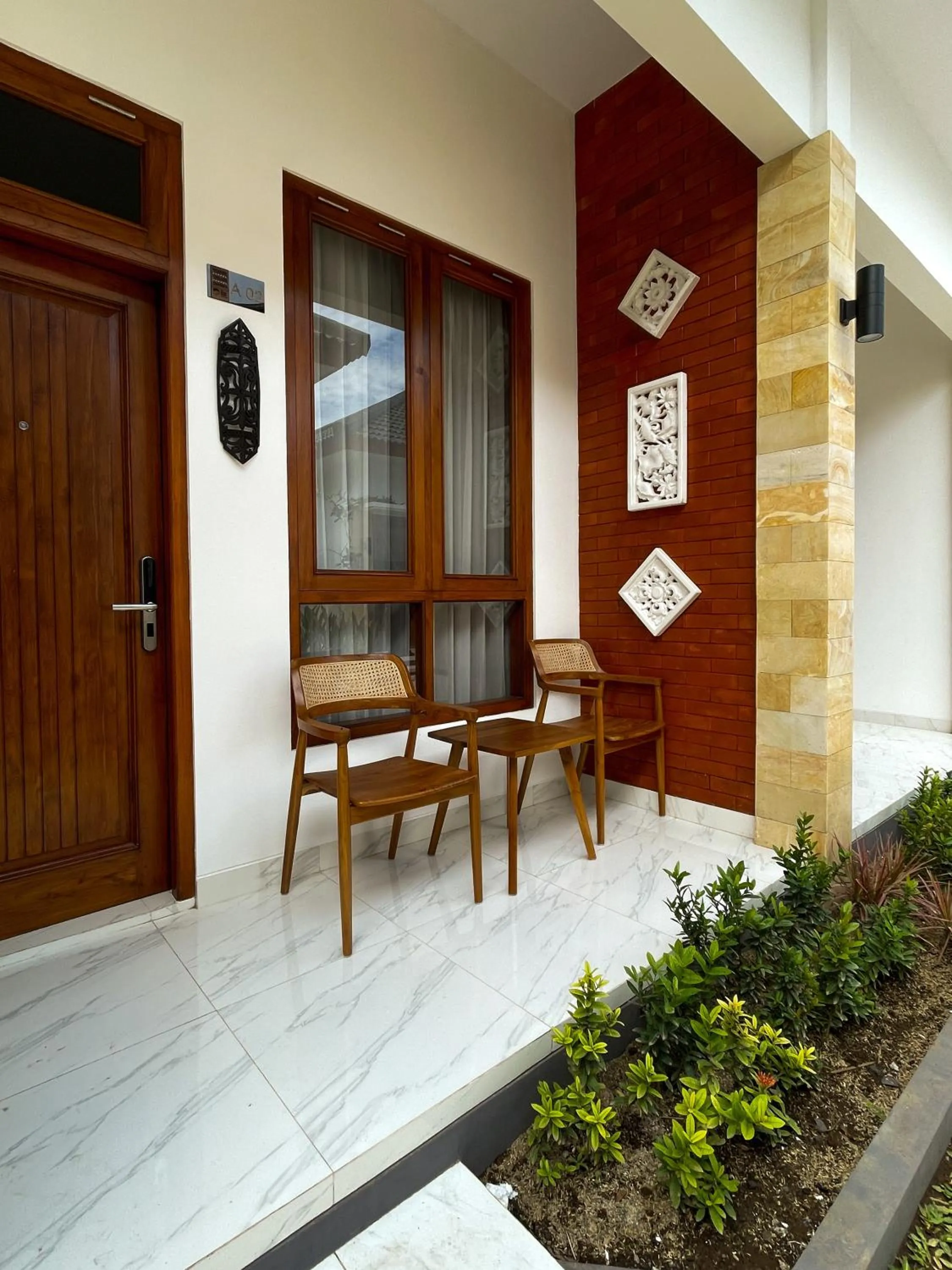 Day in The Cabin Hotel Lovina Bali