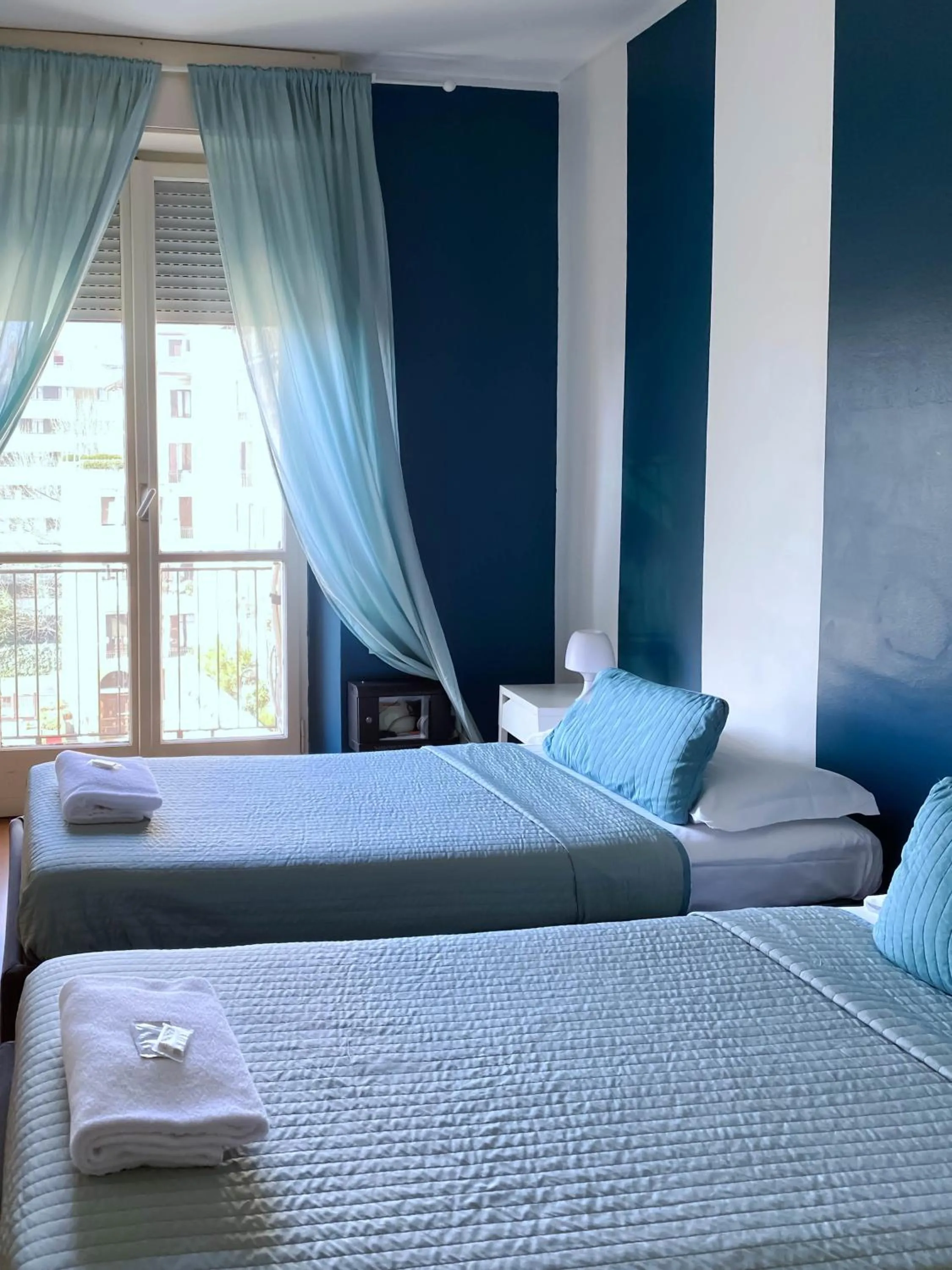 Bed in I Am Here - Gioia 71