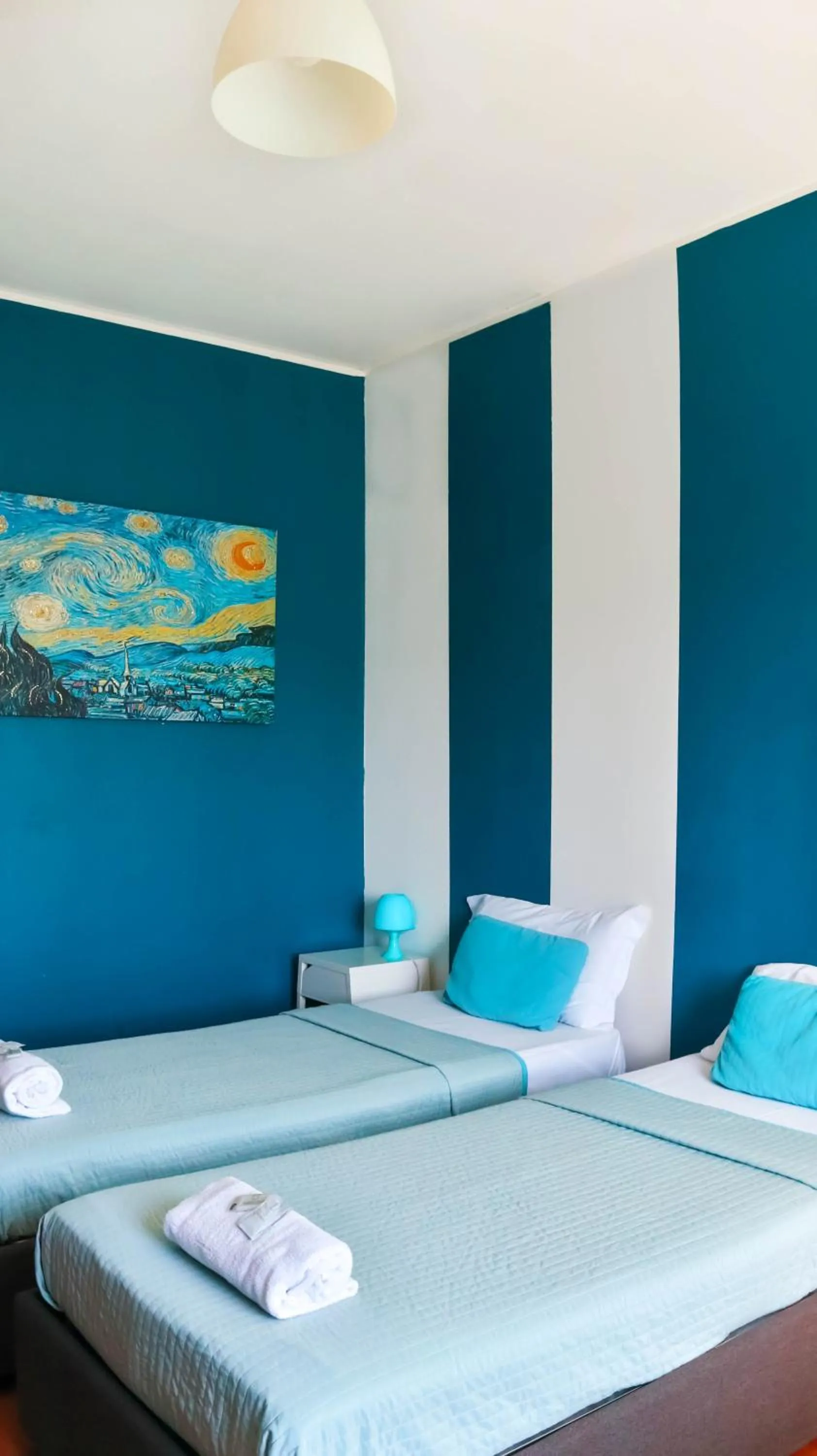 Bed in I Am Here - Gioia 71