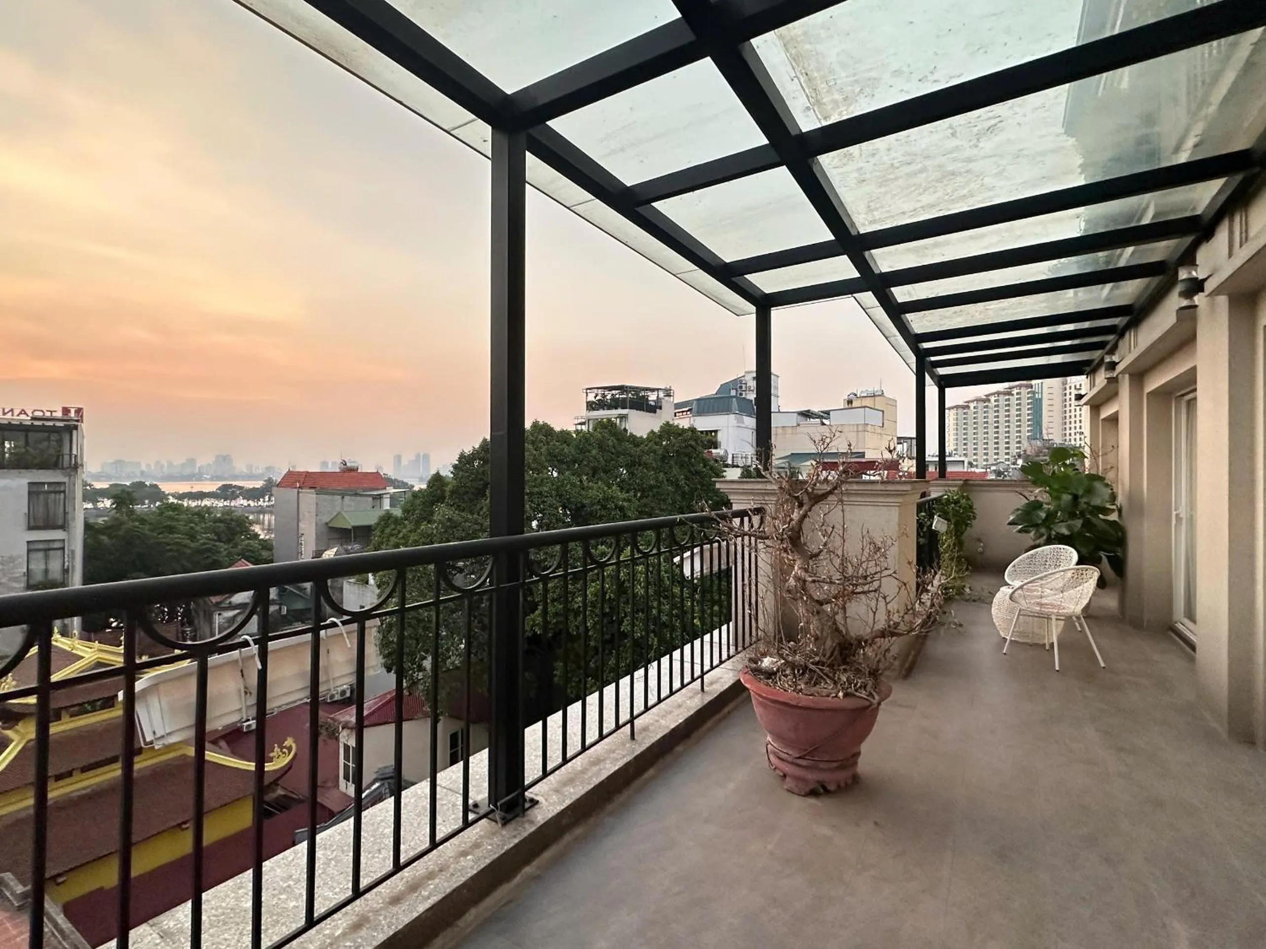 View (from property/room) in Luxe Paradise Hotel Nguyen Khac Hieu