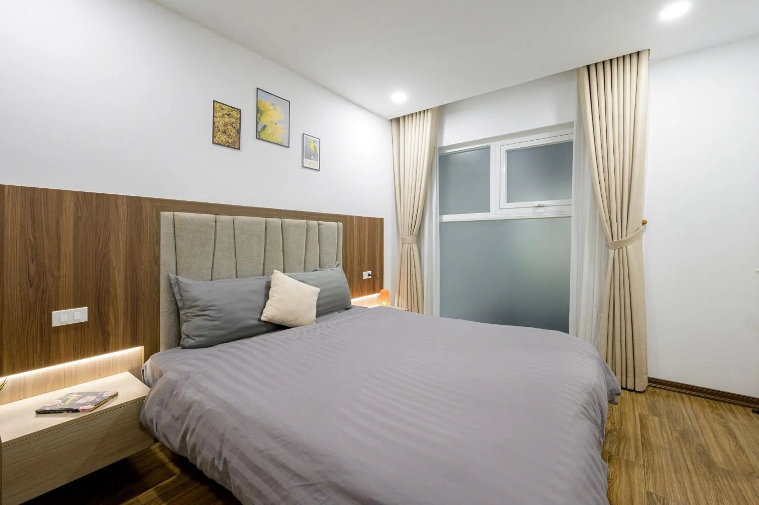 Bed in Luxe Paradise Hotel Nguyen Khac Hieu