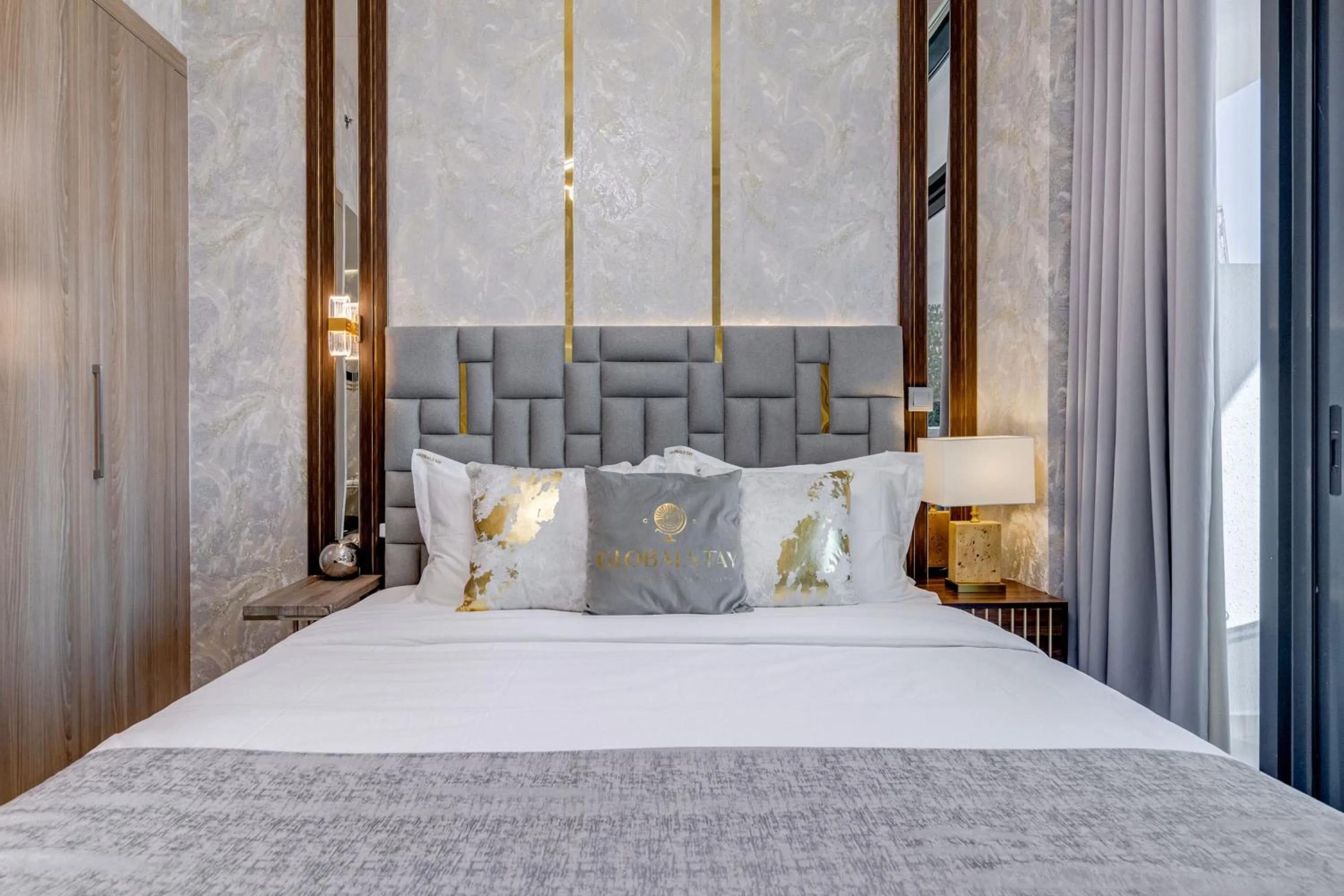 Bed in GLOBALSTAY Azizi Riviera 48