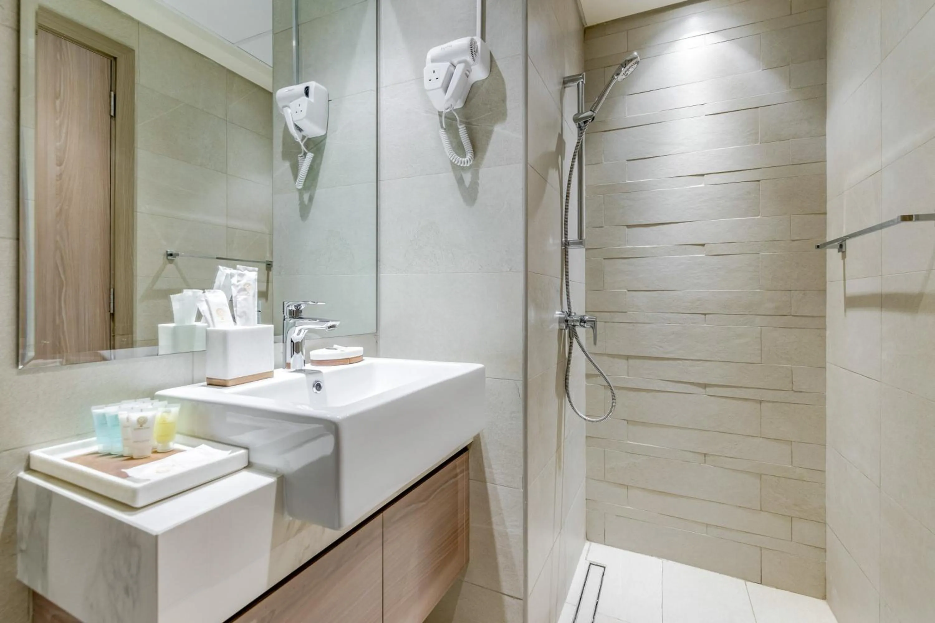 Shower in GLOBALSTAY Azizi Riviera 48