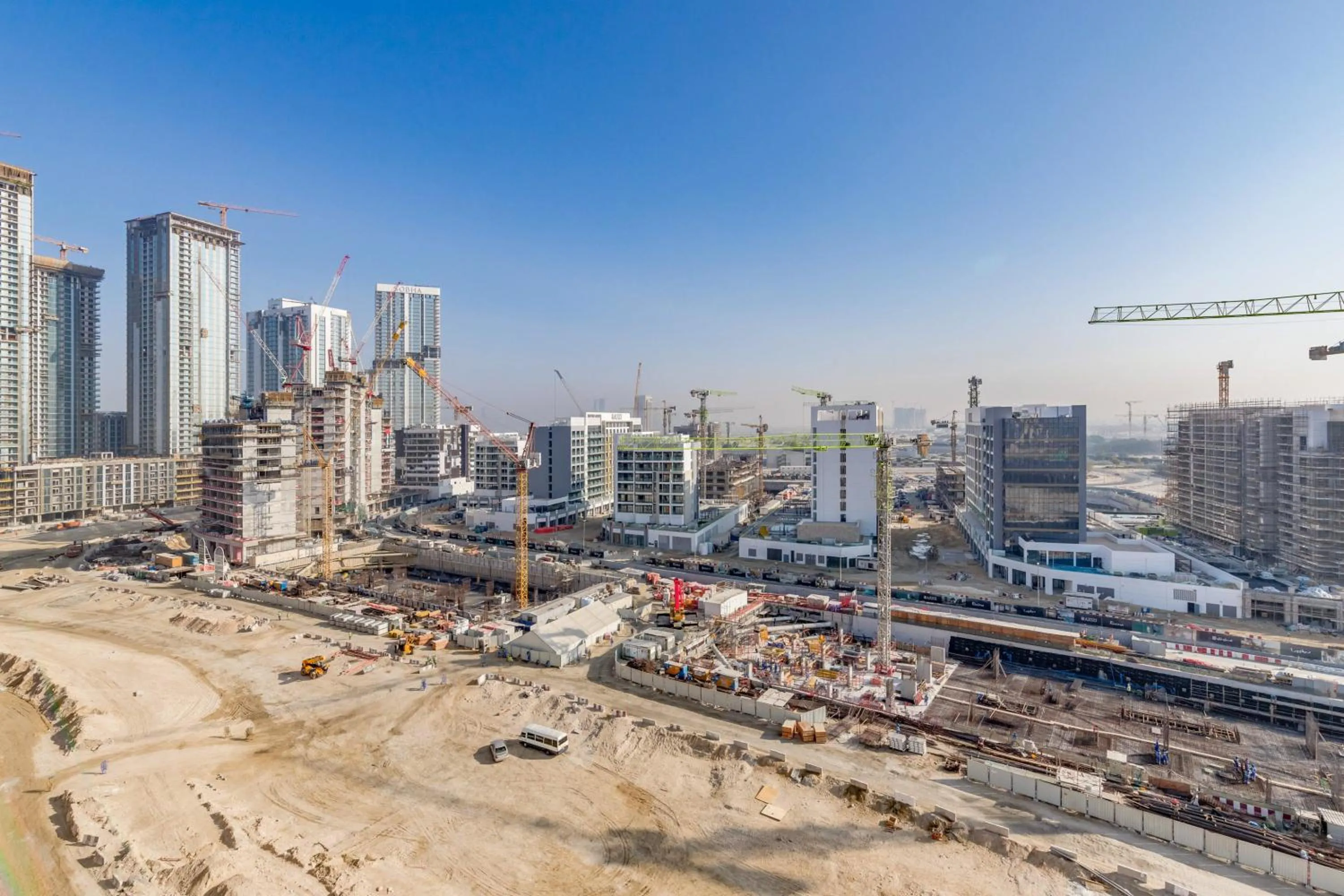 Neighbourhood in GLOBALSTAY Azizi Riviera 48