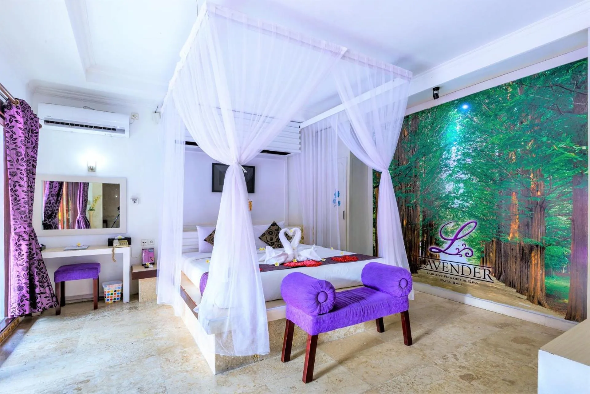 Bed in Private Pool Villas Kuta Bali