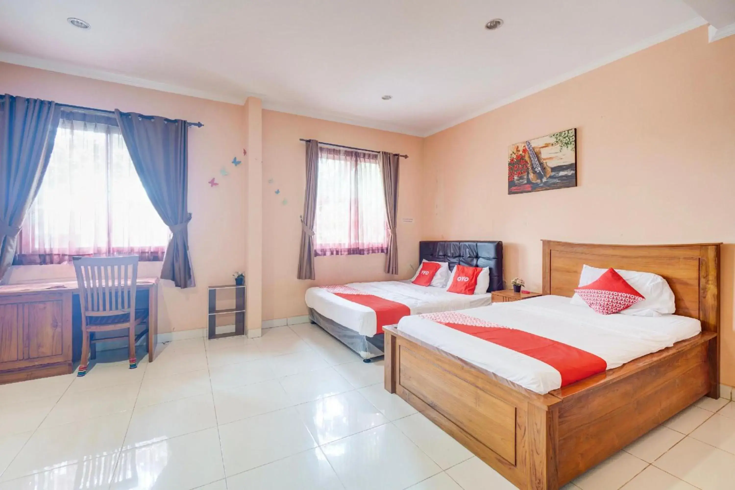 Family Suite in Hotel O Tebet Near Tebet Station Formerly Sabda Guest House Family Suite in Hotel O Tebet Near Tebet Station Formerly Sabda Guest House