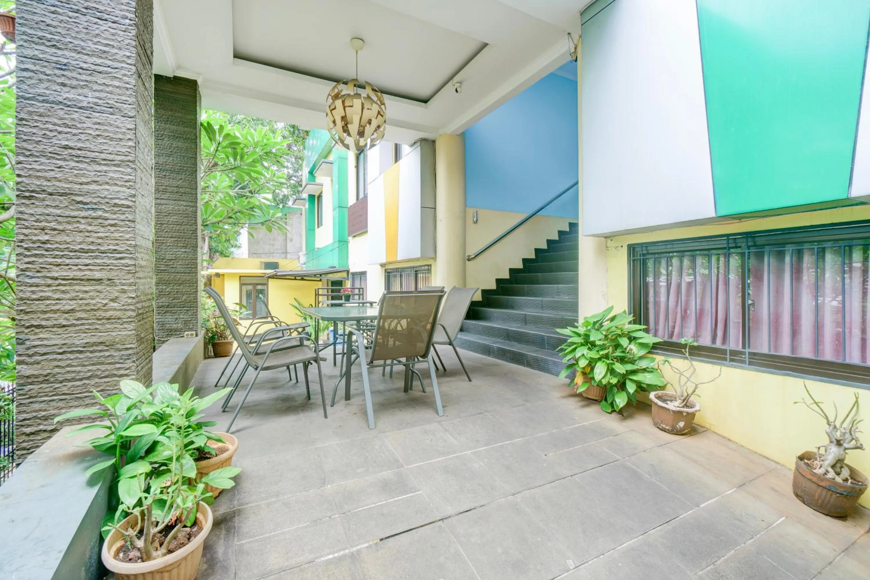 Seating area in OYO 94426 Sabda Guest House