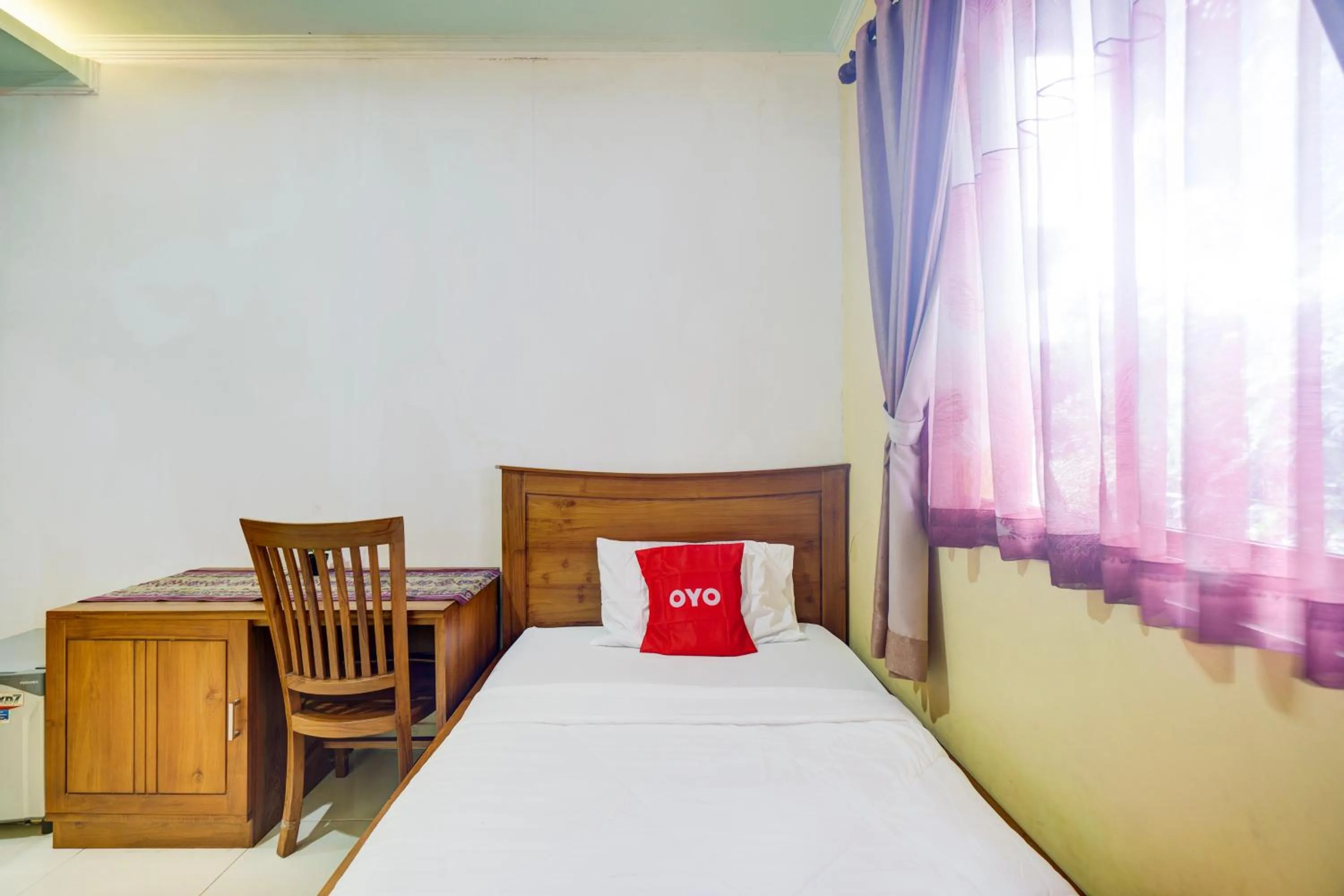 Bedroom, Bed in OYO 94426 Sabda Guest House