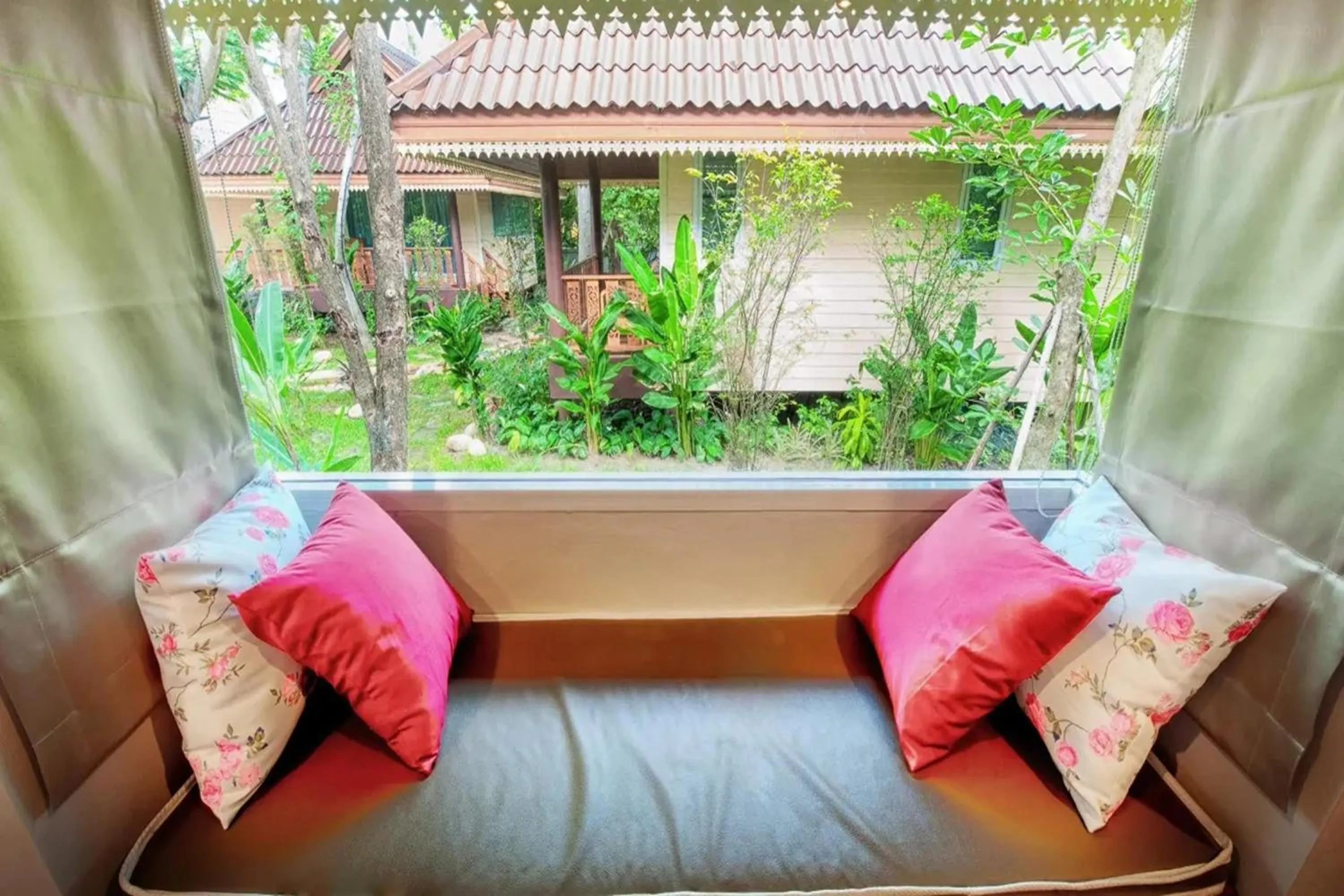 Balcony/Terrace in Baan Nam Pen Resort