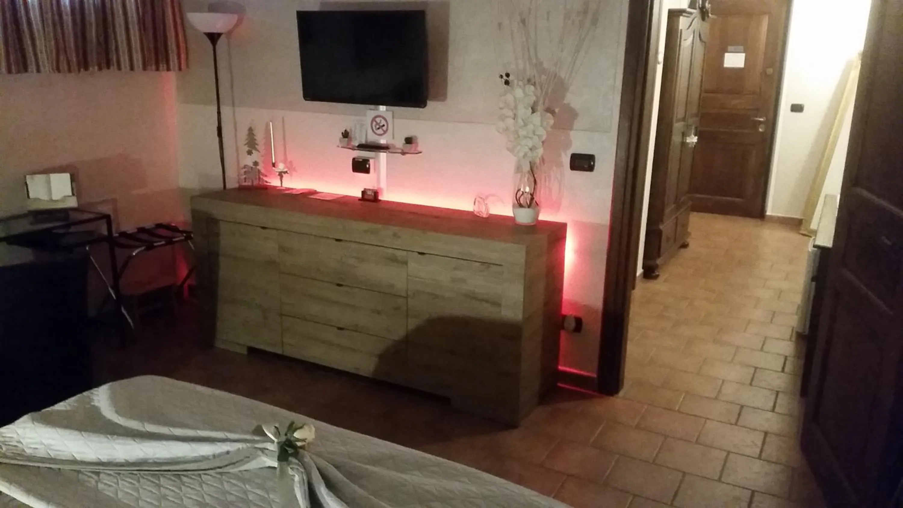 Photo of the whole room, Bed in Villa Laura B&B