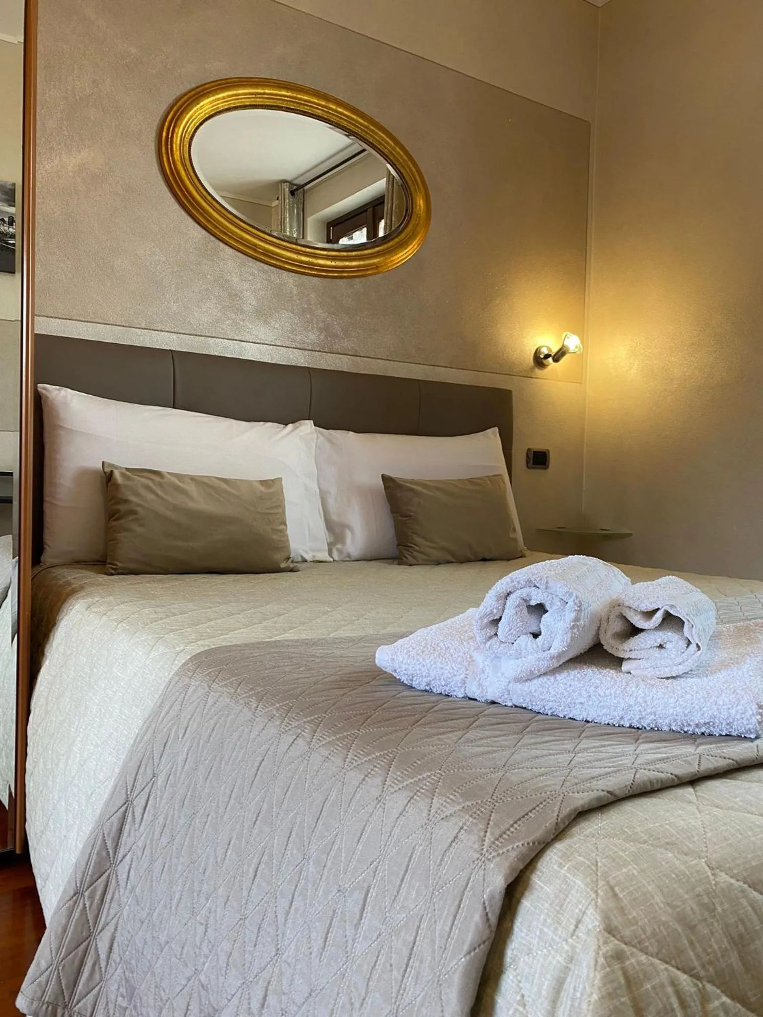 View (from property/room), Bed in Villa Laura B&B