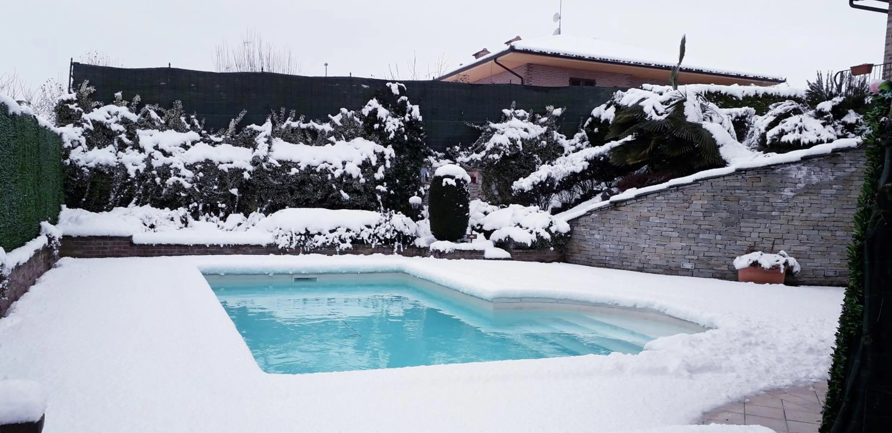 Swimming pool in Villa Laura B&B