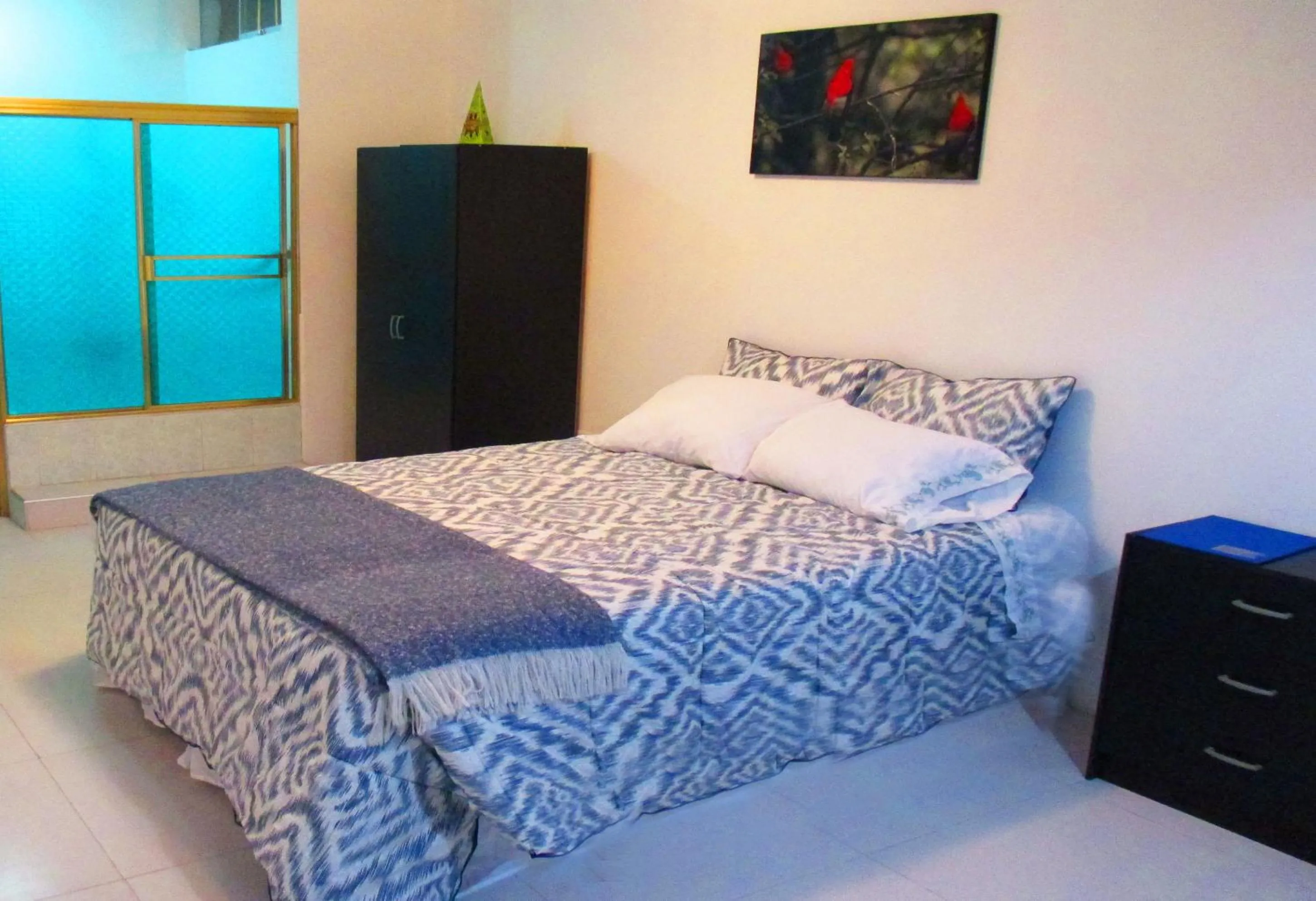 Shower, Bed in Magicperu Apart Hotel