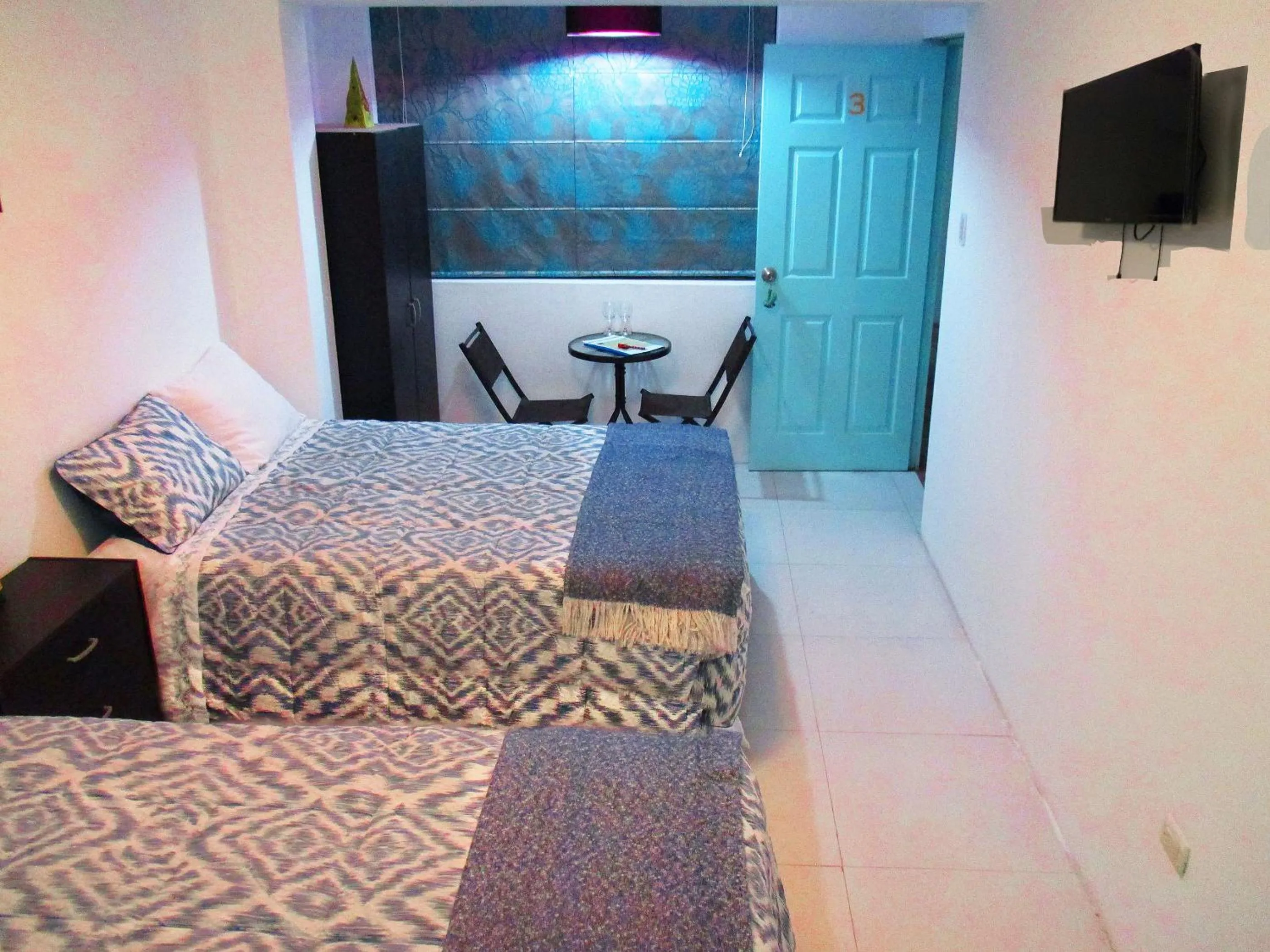 Shower, Bed in Magicperu Apart Hotel