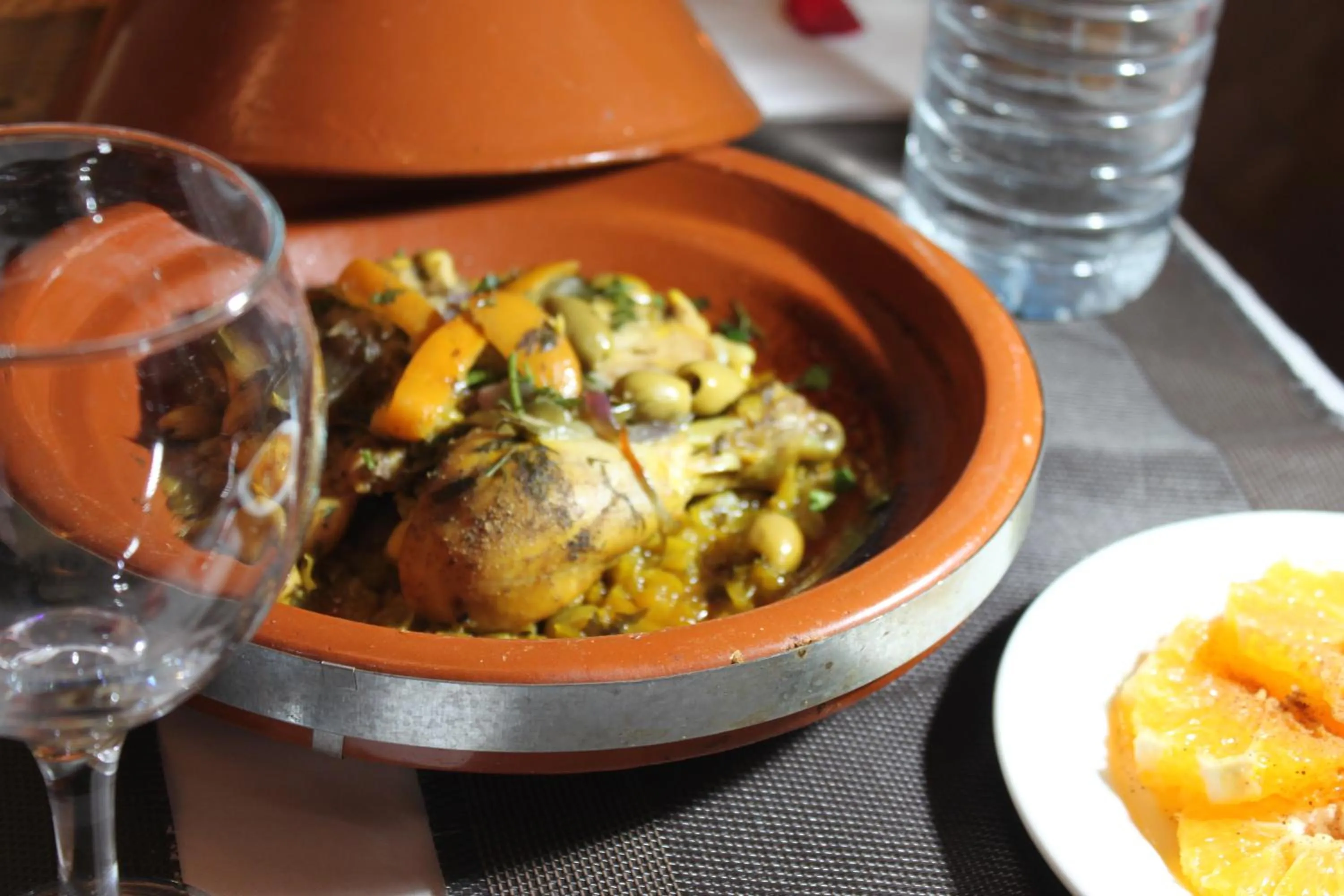 Restaurant/places to eat in Riad Al Wafaa