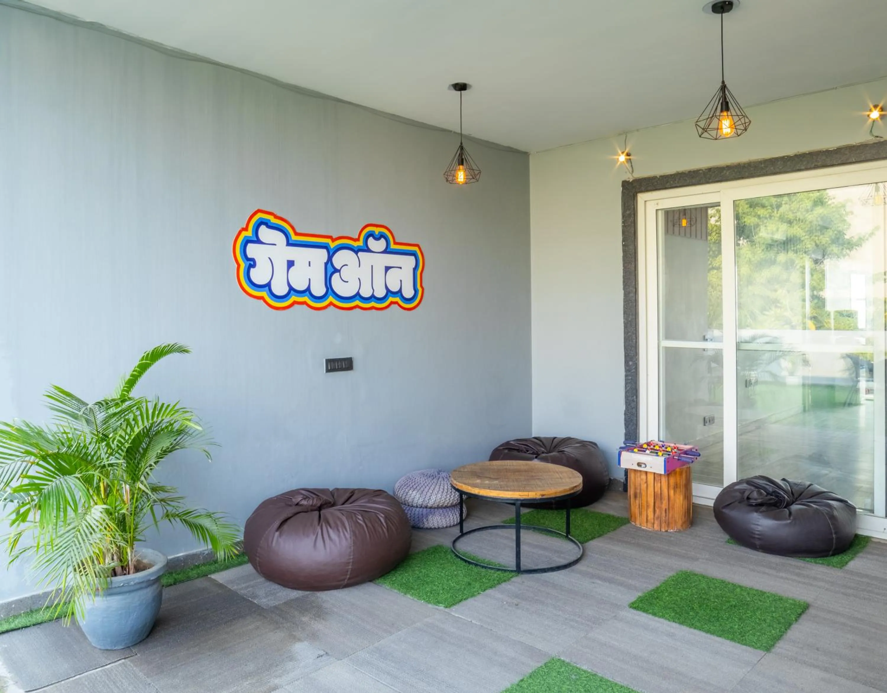 Seating area in Housr Phase 1 Arjun Marg & Golf Course Road