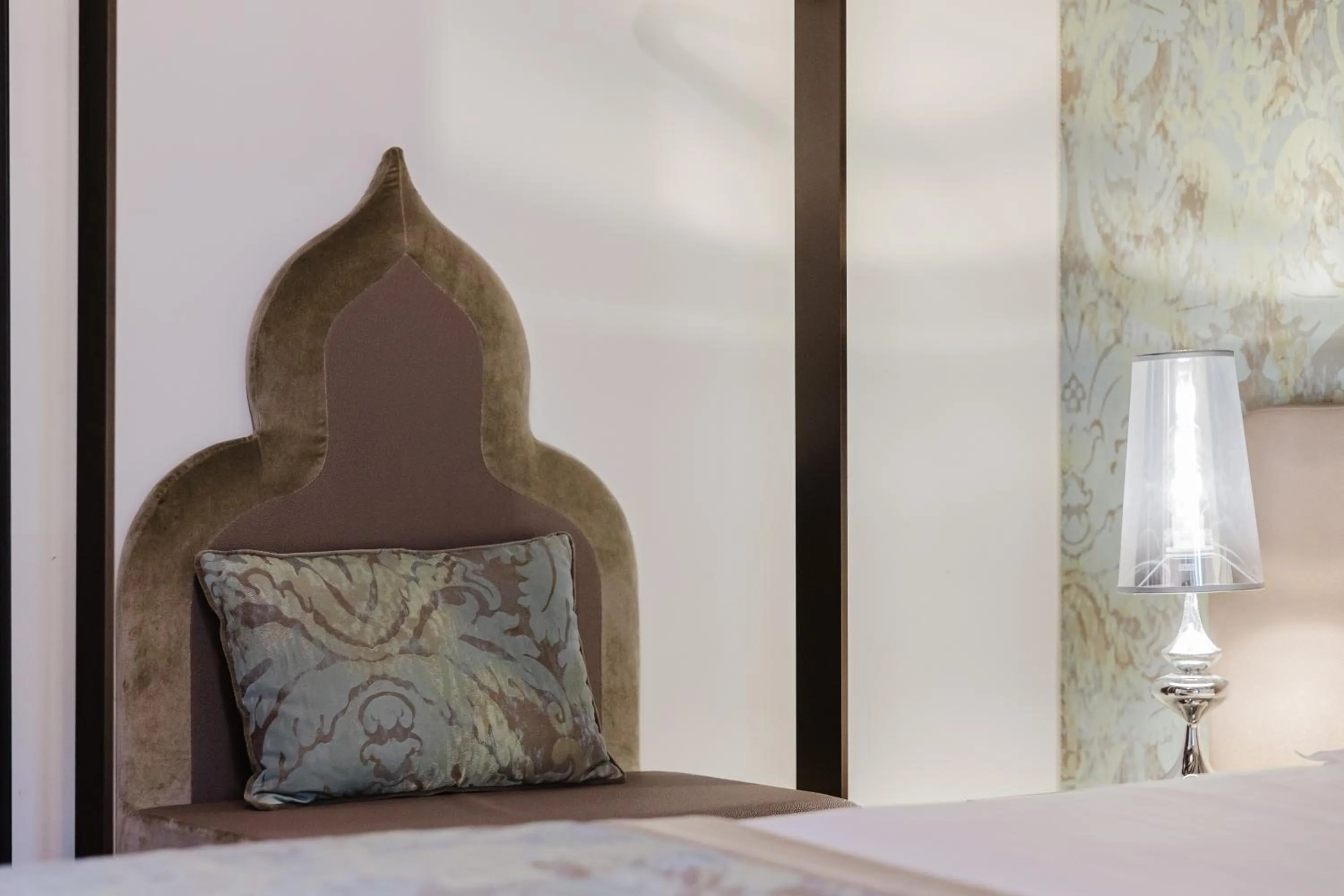 Decorative detail, Bed in Dimora Capuleti